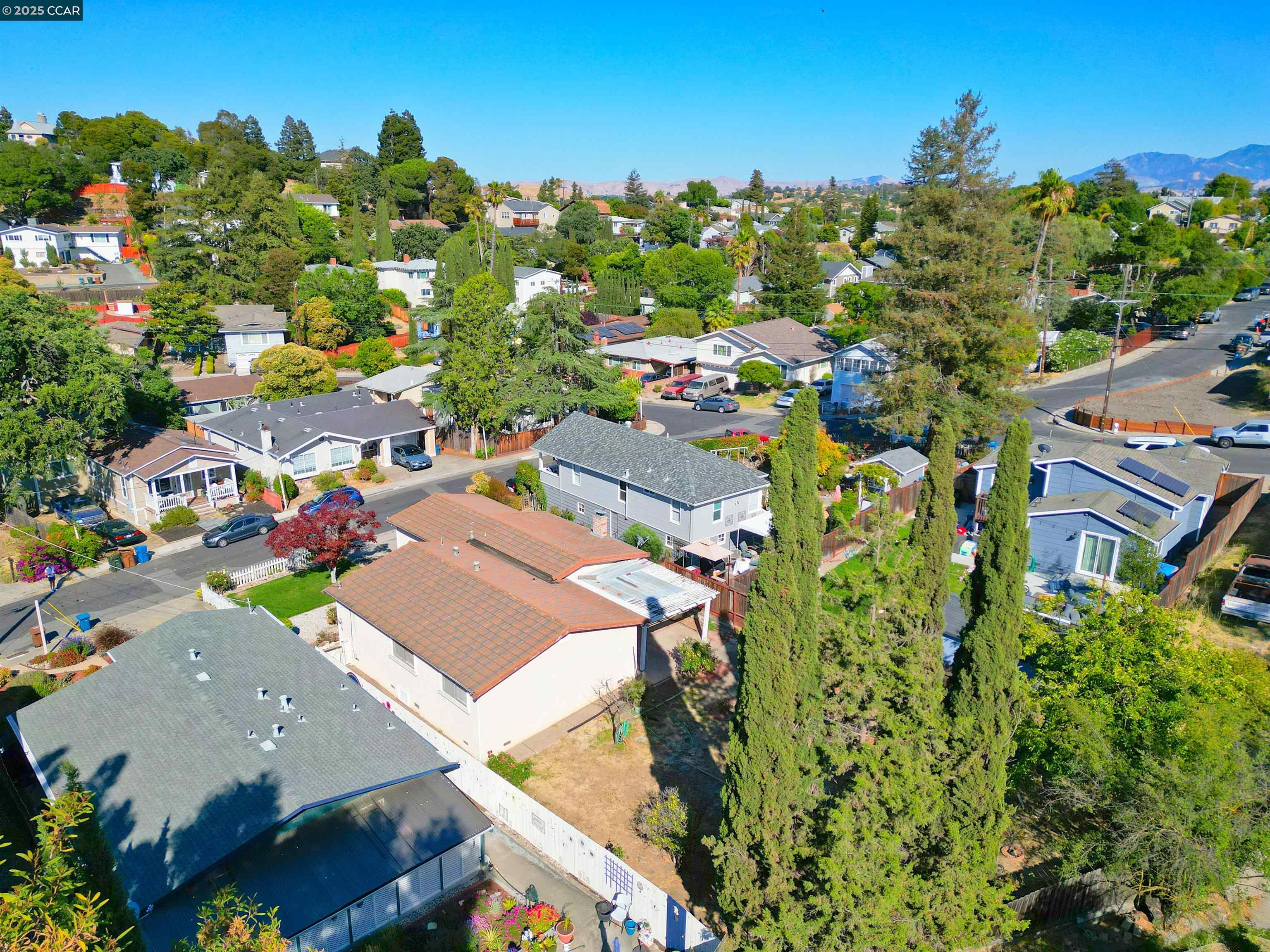 Detail Gallery Image 13 of 48 For 2156 Monterey Avenue, Martinez,  CA 94553-2722 - 3 Beds | 2 Baths