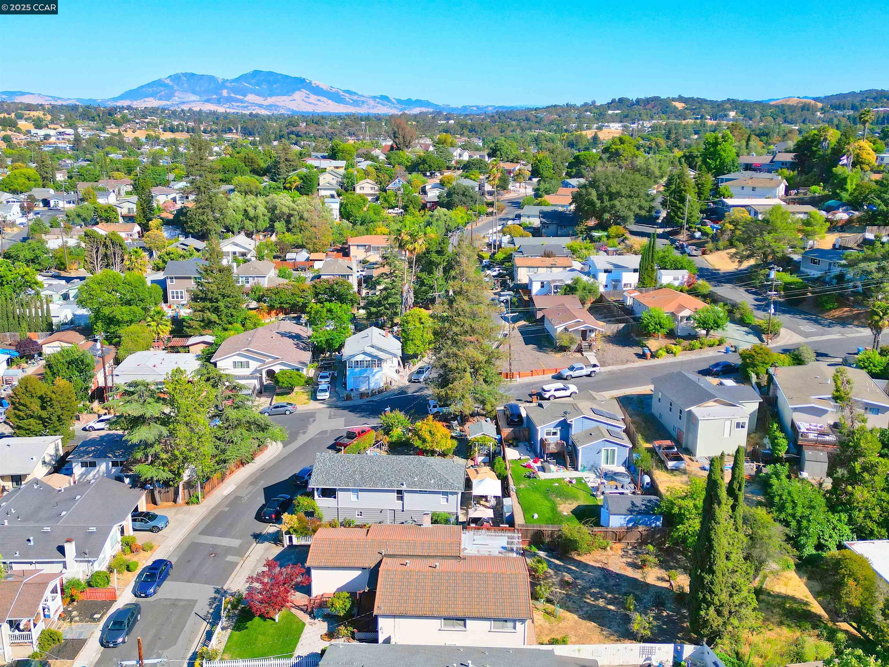 Detail Gallery Image 14 of 48 For 2156 Monterey Avenue, Martinez,  CA 94553-2722 - 3 Beds | 2 Baths