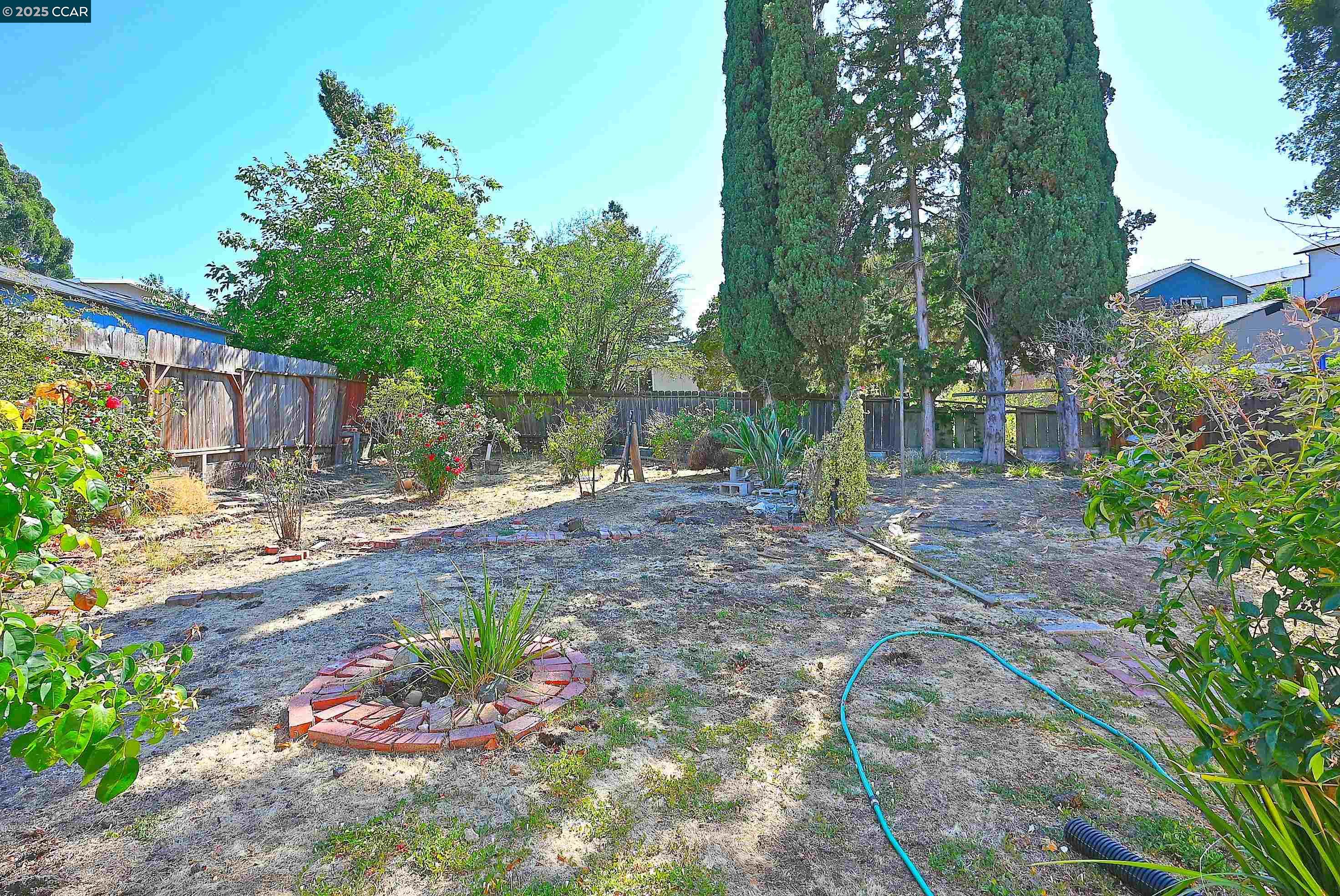 Detail Gallery Image 24 of 48 For 2156 Monterey Avenue, Martinez,  CA 94553-2722 - 3 Beds | 2 Baths