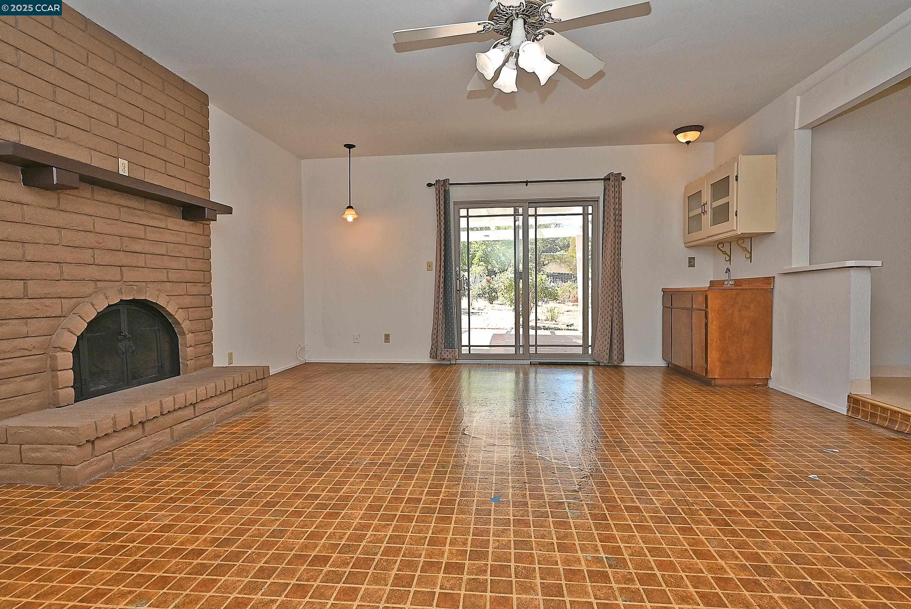 Detail Gallery Image 42 of 48 For 2156 Monterey Avenue, Martinez,  CA 94553-2722 - 3 Beds | 2 Baths
