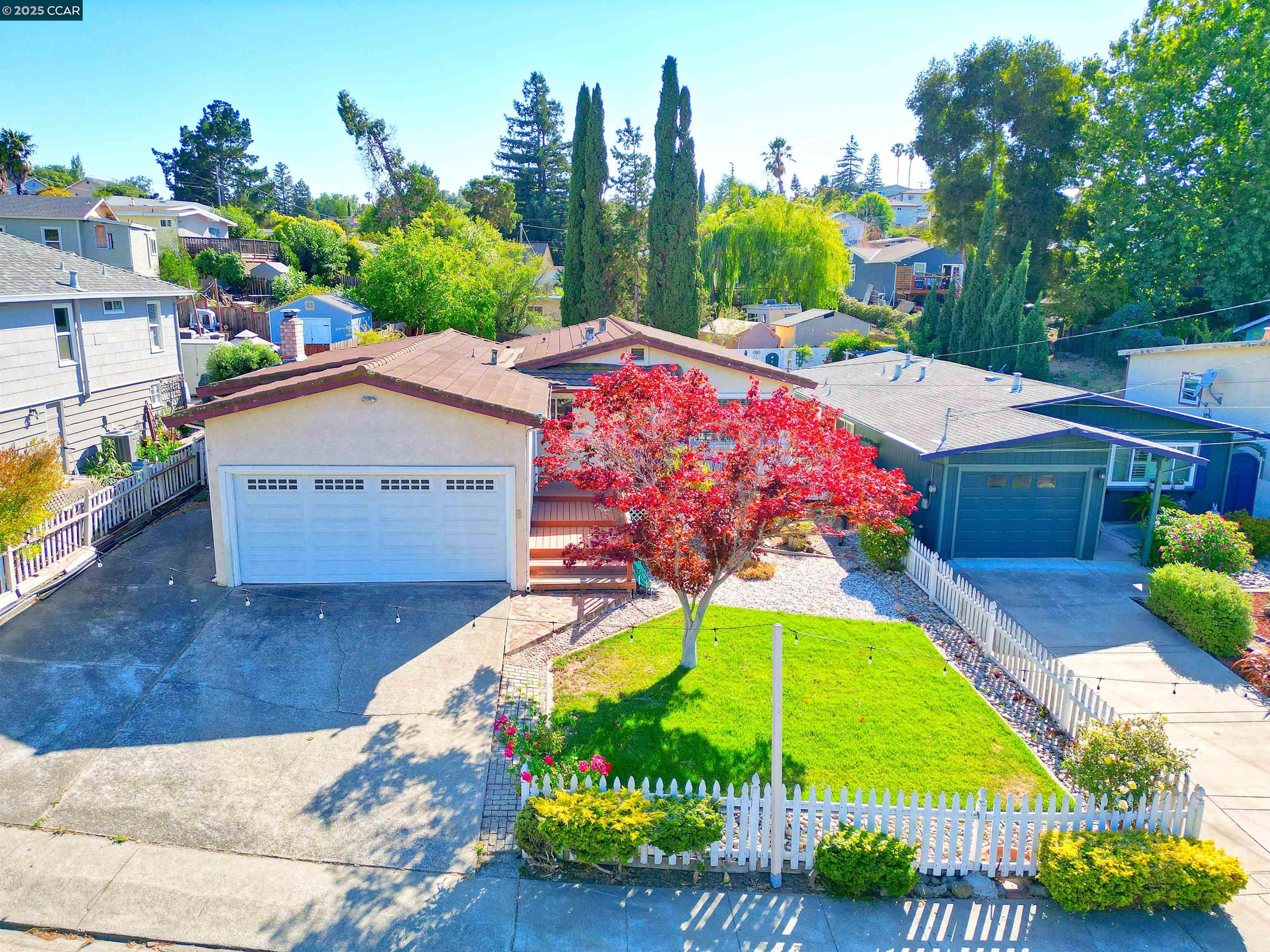 Detail Gallery Image 7 of 48 For 2156 Monterey Avenue, Martinez,  CA 94553-2722 - 3 Beds | 2 Baths