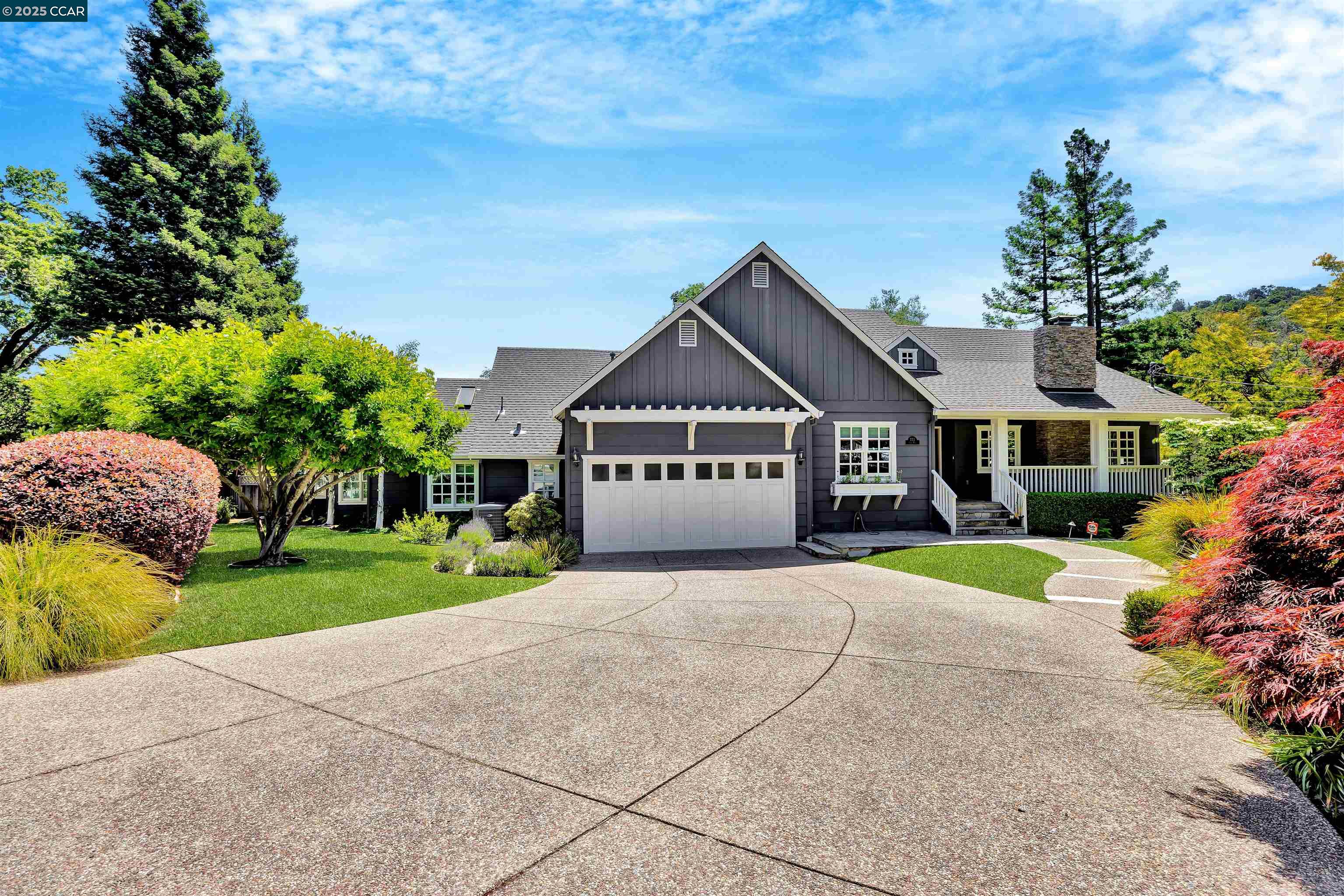 Detail Gallery Image 1 of 28 For 772 John Way, Lafayette,  CA 94549 - 4 Beds | 3 Baths