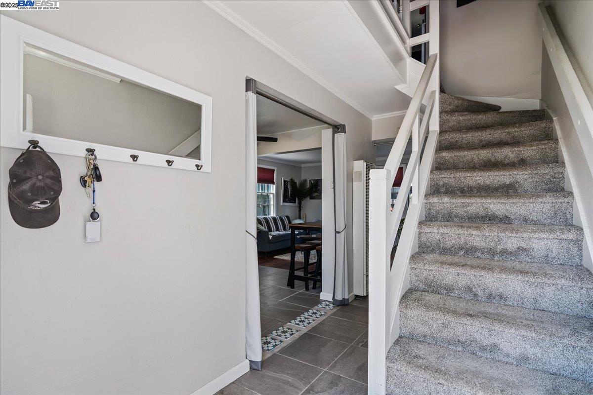 Detail Gallery Image 3 of 17 For 44 Parrott St, Vallejo,  CA 94590 - 3 Beds | 1/1 Baths