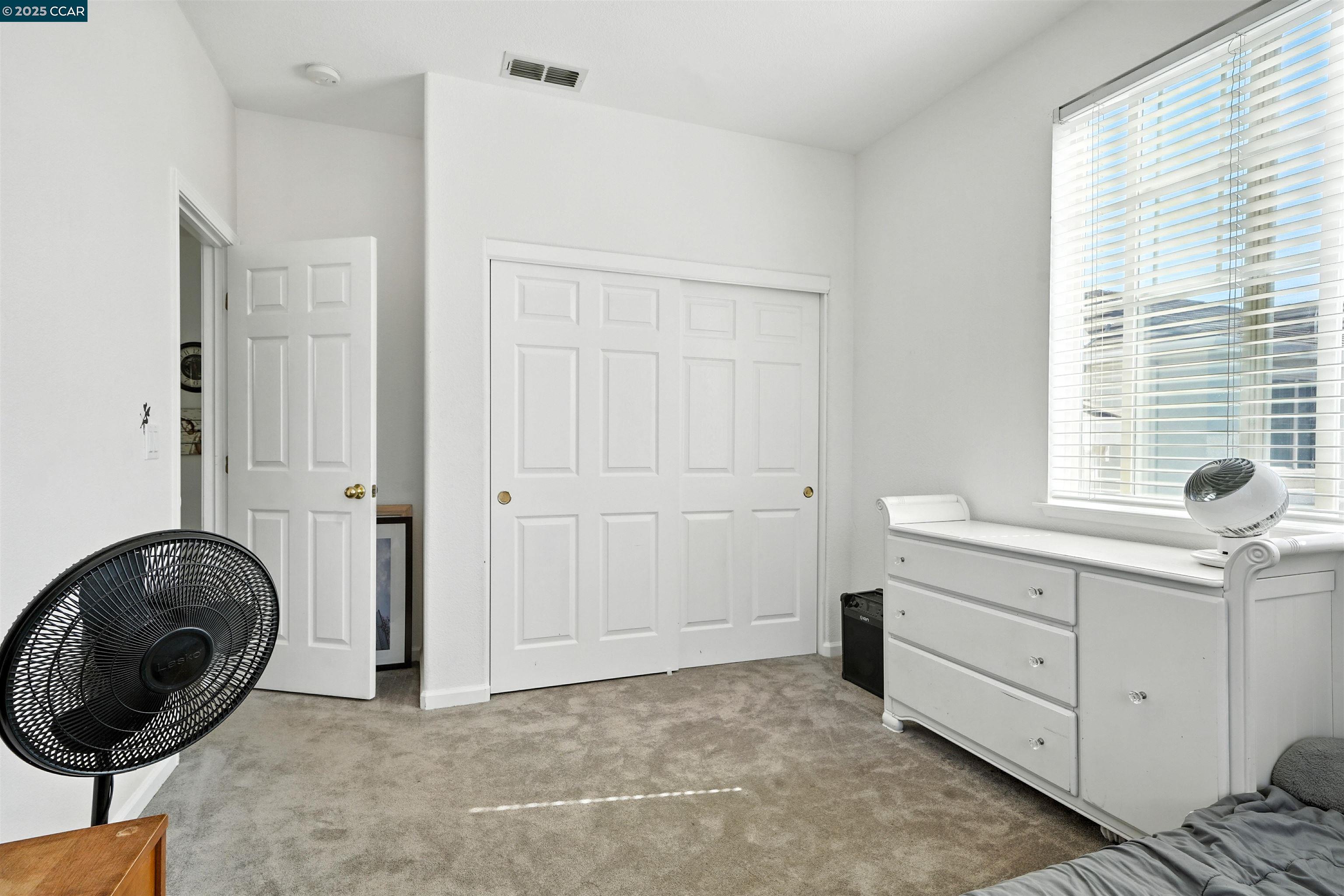 Detail Gallery Image 12 of 21 For 406 Cape May Ct, Pittsburg,  CA 94565 - 3 Beds | 2/1 Baths