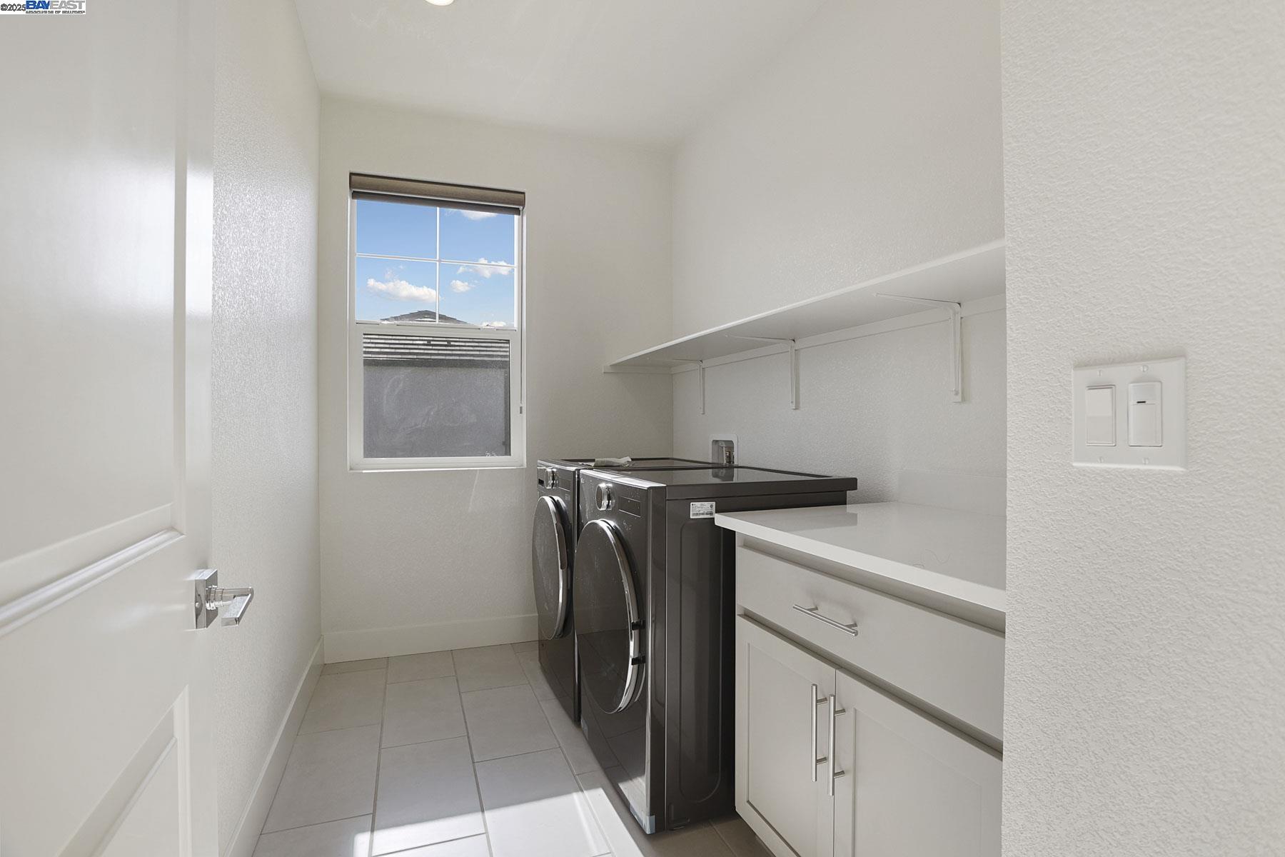 Detail Gallery Image 35 of 45 For 2208 Daimler St, Lathrop,  CA 95330 - 3 Beds | 2/1 Baths