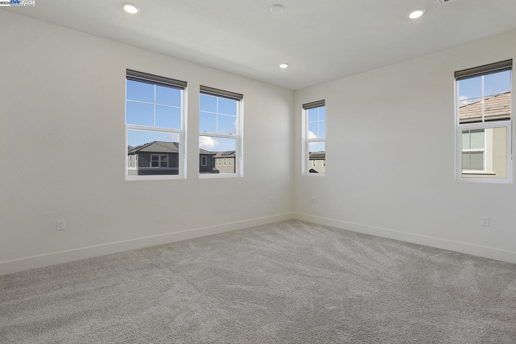 Detail Gallery Image 37 of 45 For 2208 Daimler St, Lathrop,  CA 95330 - 3 Beds | 2/1 Baths