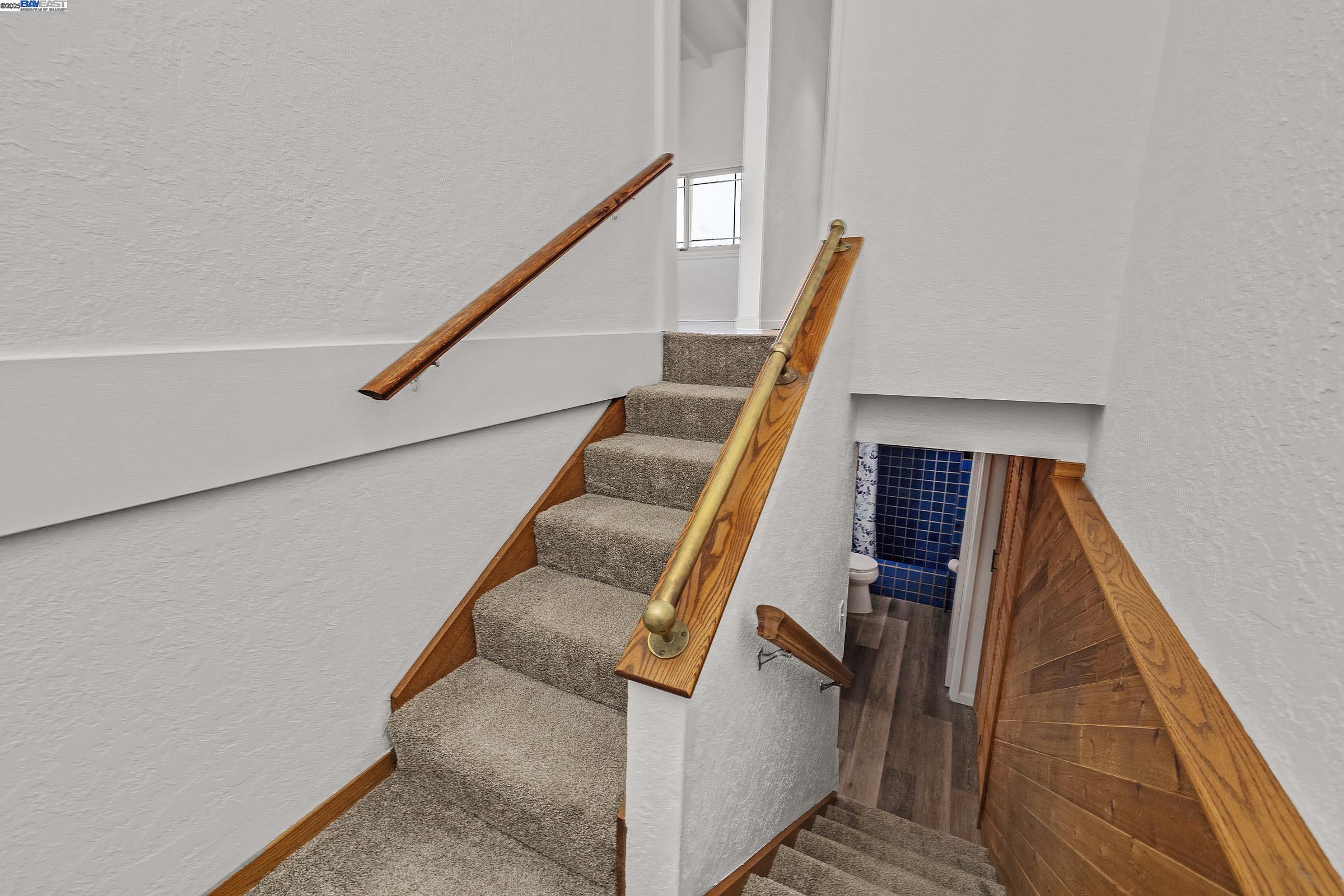 Detail Gallery Image 13 of 34 For 1939 Placer Dr, San Leandro,  CA 94578 - 2 Beds | 2 Baths