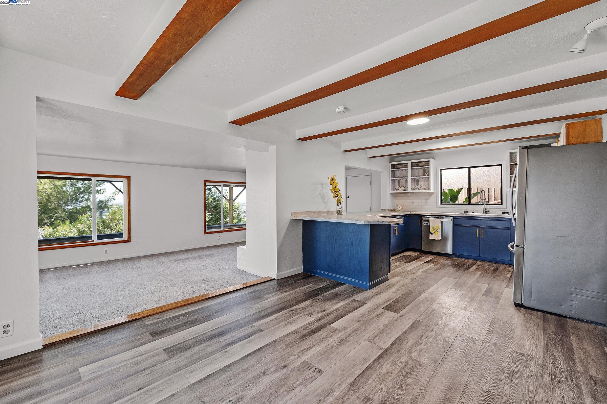 Detail Gallery Image 14 of 34 For 1939 Placer Dr, San Leandro,  CA 94578 - 2 Beds | 2 Baths