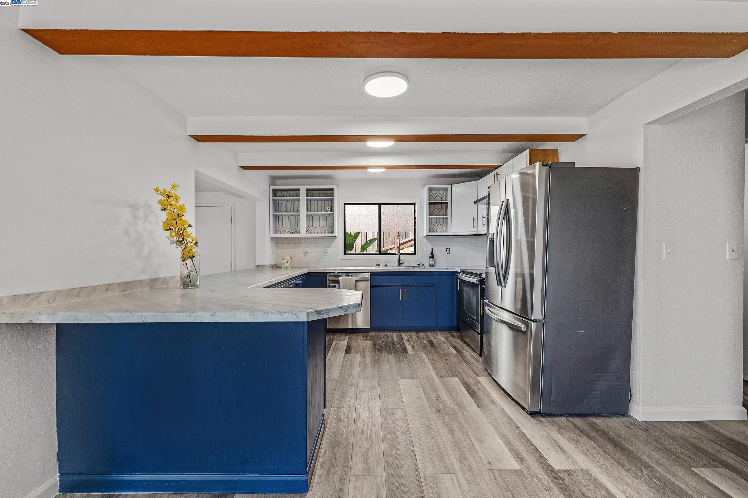Detail Gallery Image 16 of 34 For 1939 Placer Dr, San Leandro,  CA 94578 - 2 Beds | 2 Baths