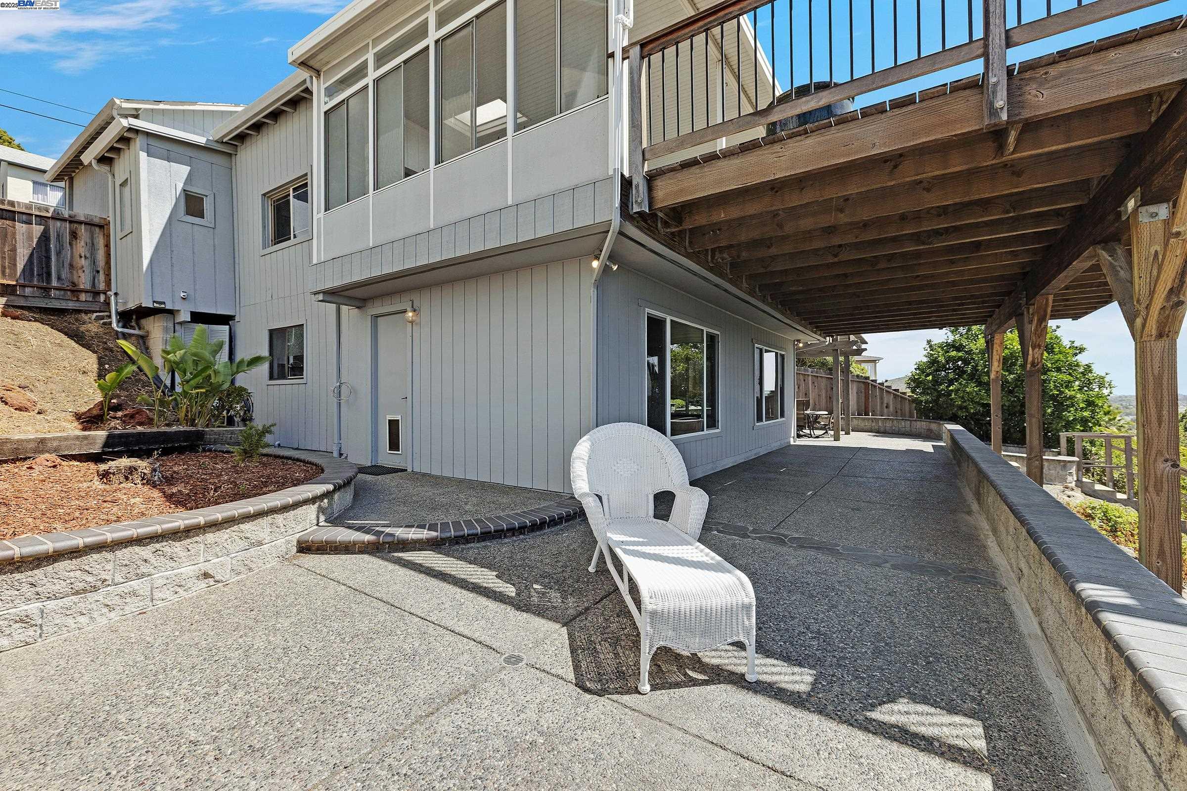 Detail Gallery Image 27 of 34 For 1939 Placer Dr, San Leandro,  CA 94578 - 2 Beds | 2 Baths