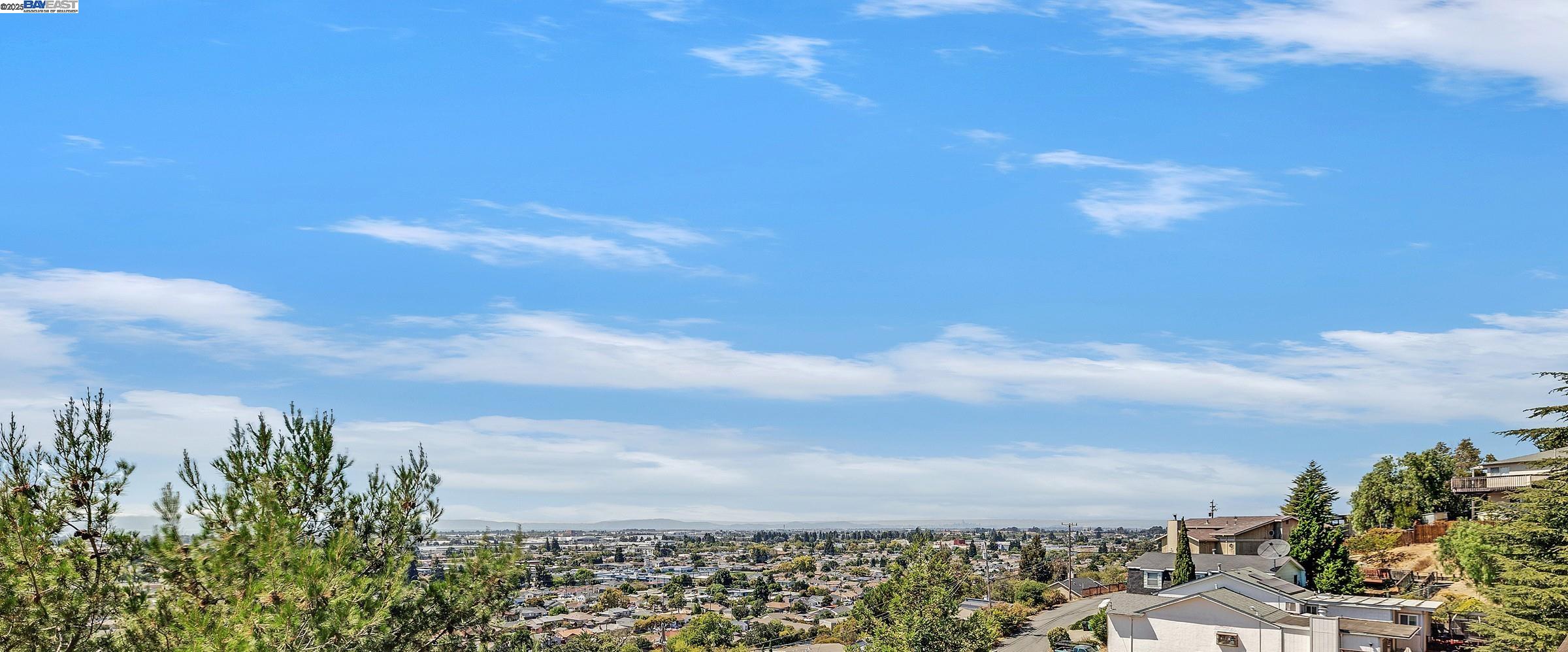 Detail Gallery Image 30 of 34 For 1939 Placer Dr, San Leandro,  CA 94578 - 2 Beds | 2 Baths