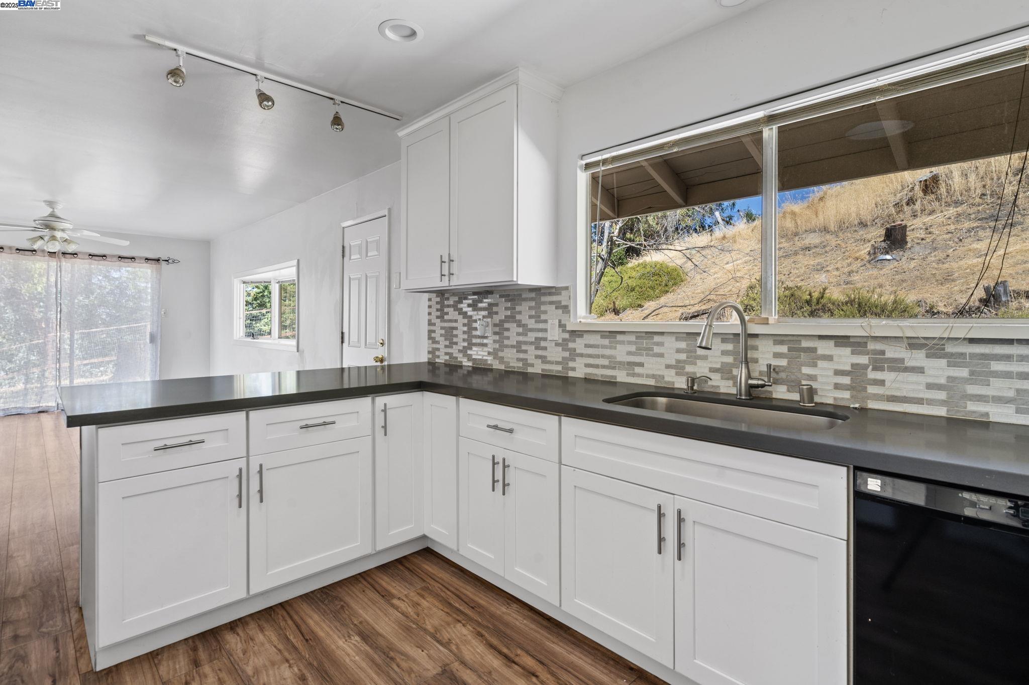 Detail Gallery Image 18 of 57 For 2592 Caballo Ranchero Dr, Diablo,  CA 94528 - 4 Beds | 2 Baths