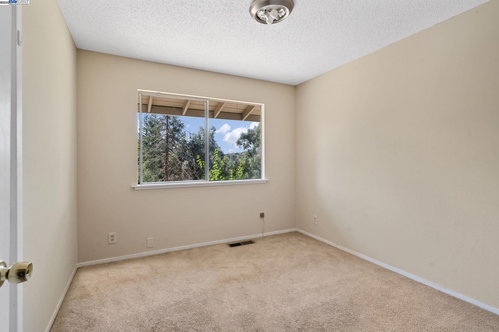 Detail Gallery Image 23 of 57 For 2592 Caballo Ranchero Dr, Diablo,  CA 94528 - 4 Beds | 2 Baths