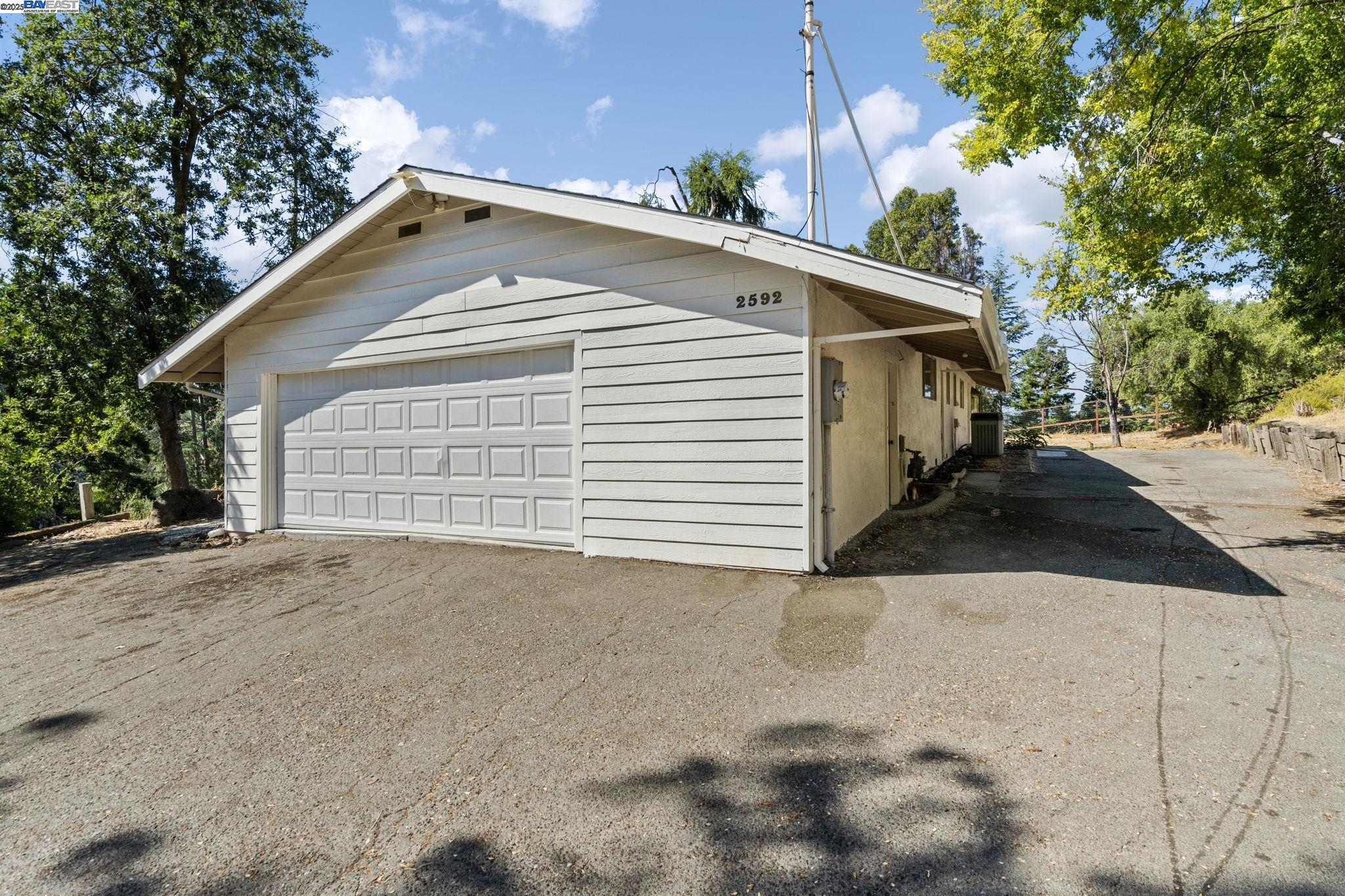 Detail Gallery Image 29 of 57 For 2592 Caballo Ranchero Dr, Diablo,  CA 94528 - 4 Beds | 2 Baths