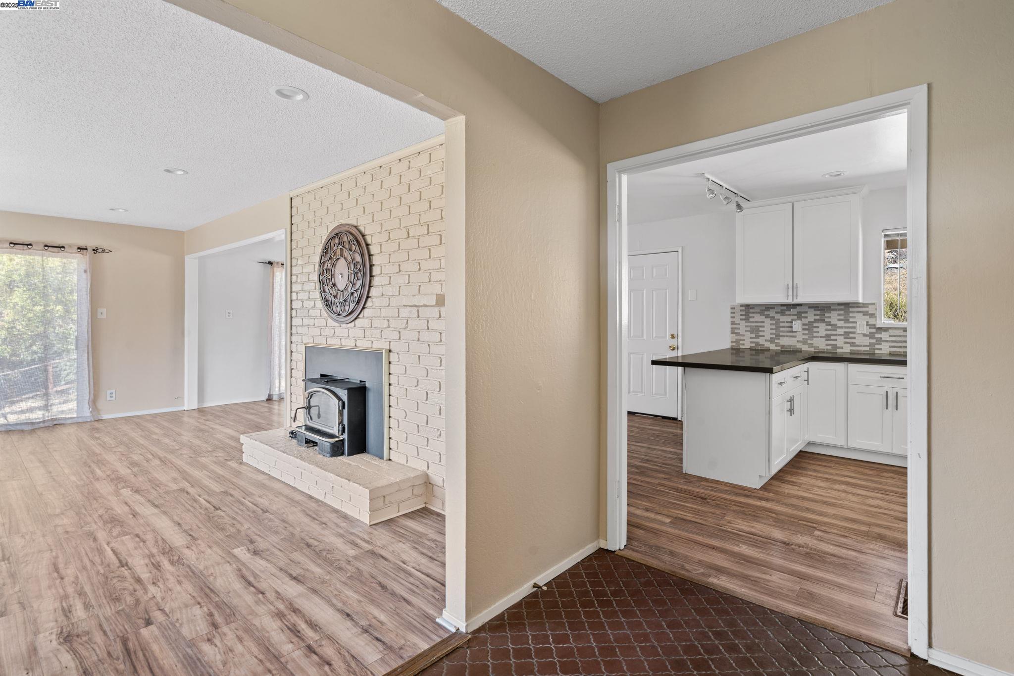 Detail Gallery Image 4 of 57 For 2592 Caballo Ranchero Dr, Diablo,  CA 94528 - 4 Beds | 2 Baths