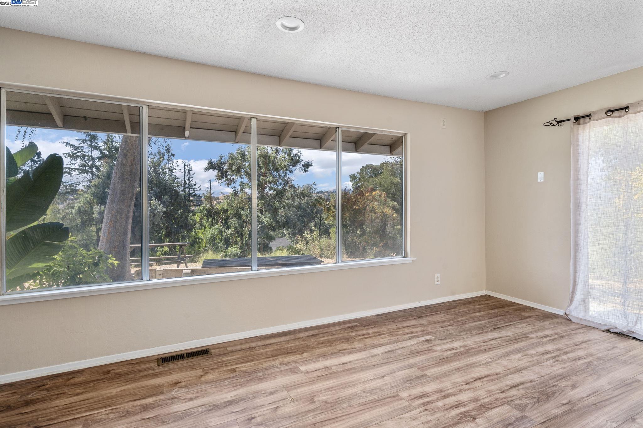 Detail Gallery Image 7 of 57 For 2592 Caballo Ranchero Dr, Diablo,  CA 94528 - 4 Beds | 2 Baths