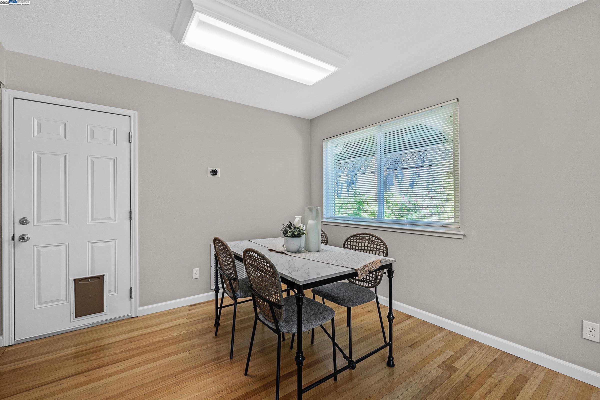 Detail Gallery Image 11 of 36 For 765 Moraga Drive, Livermore,  CA 94550 - 3 Beds | 2 Baths