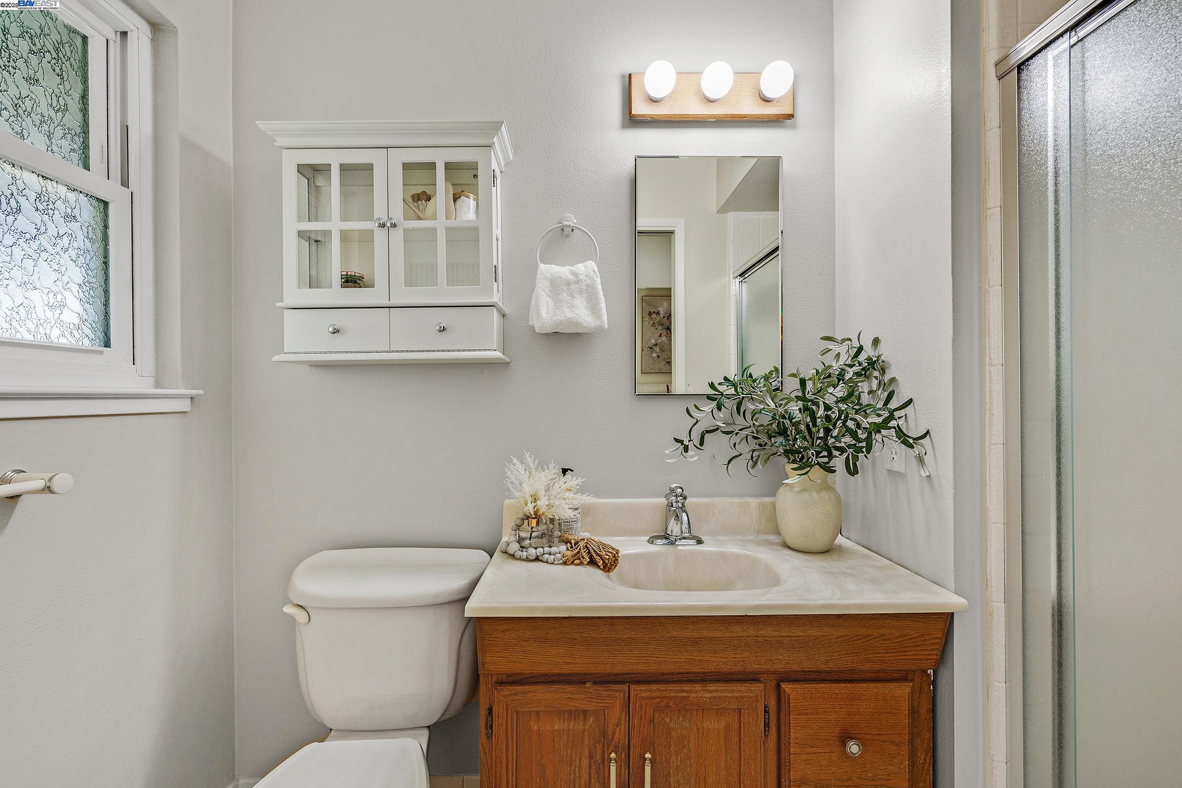 Detail Gallery Image 17 of 36 For 765 Moraga Drive, Livermore,  CA 94550 - 3 Beds | 2 Baths