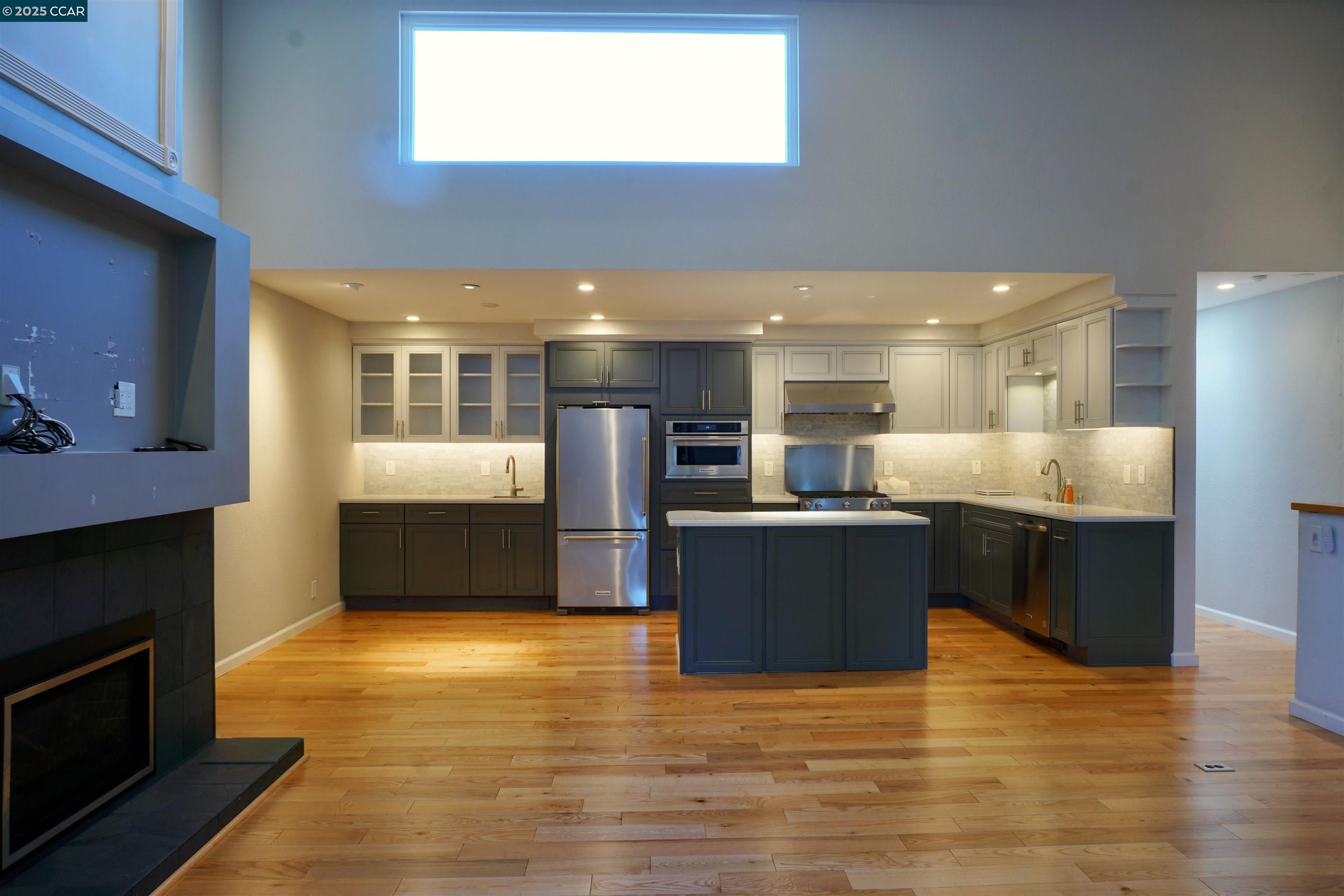 Photo #2: 41107742 Listing 