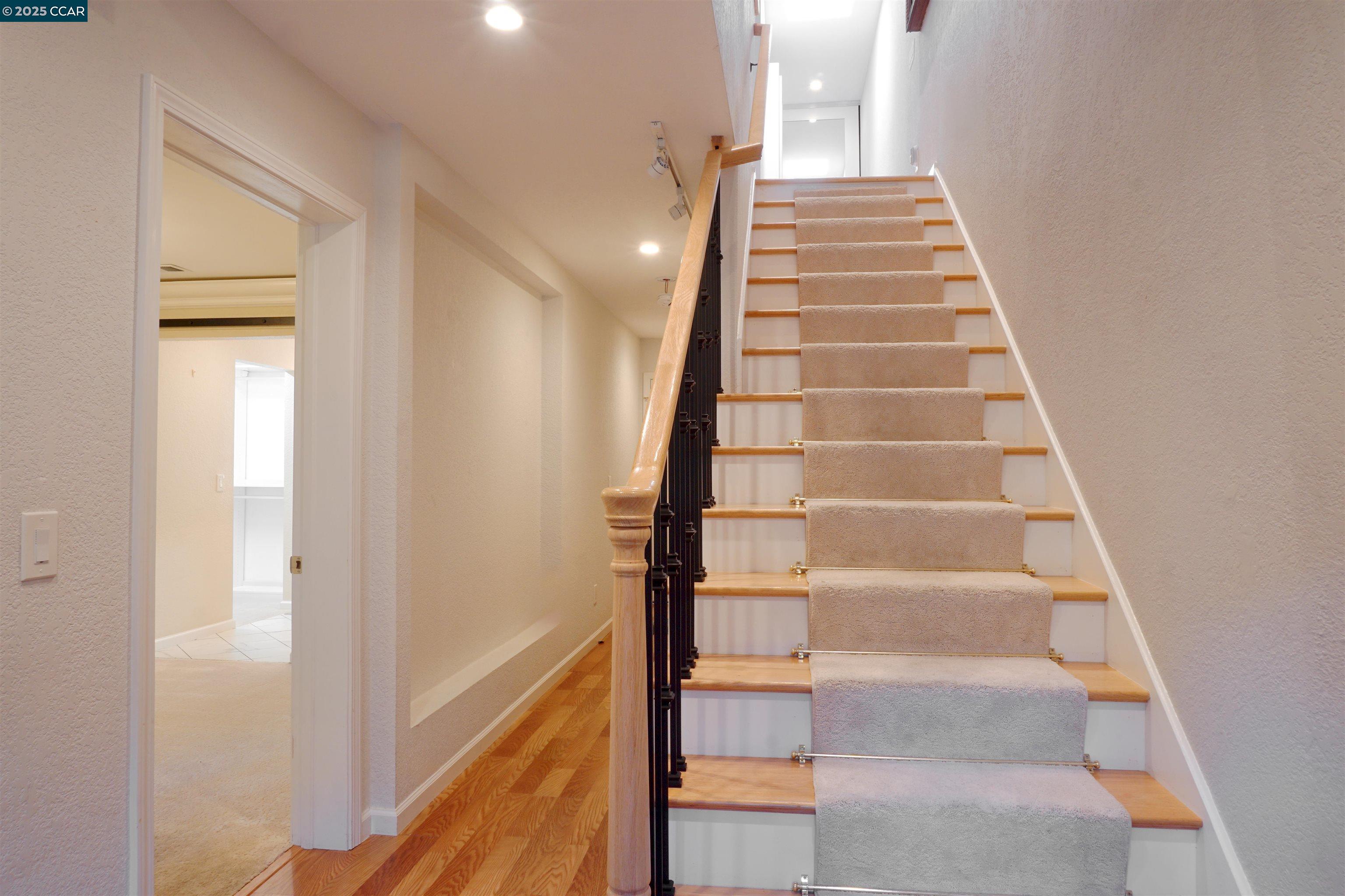 Photo #6: 41107742 Listing 