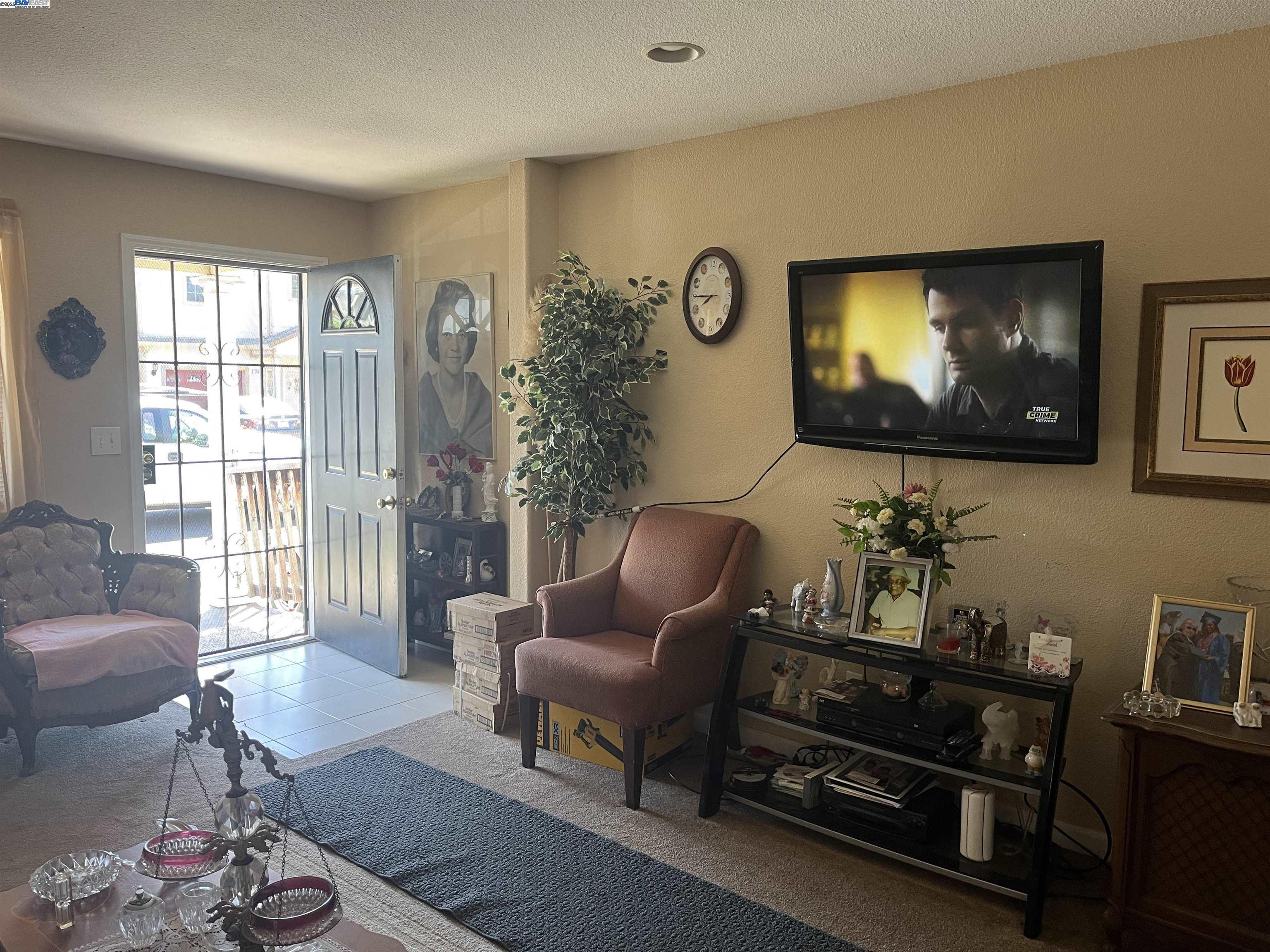 Detail Gallery Image 2 of 35 For 127 Willard Ave, Richmond,  CA 94801 - 4 Beds | 2 Baths