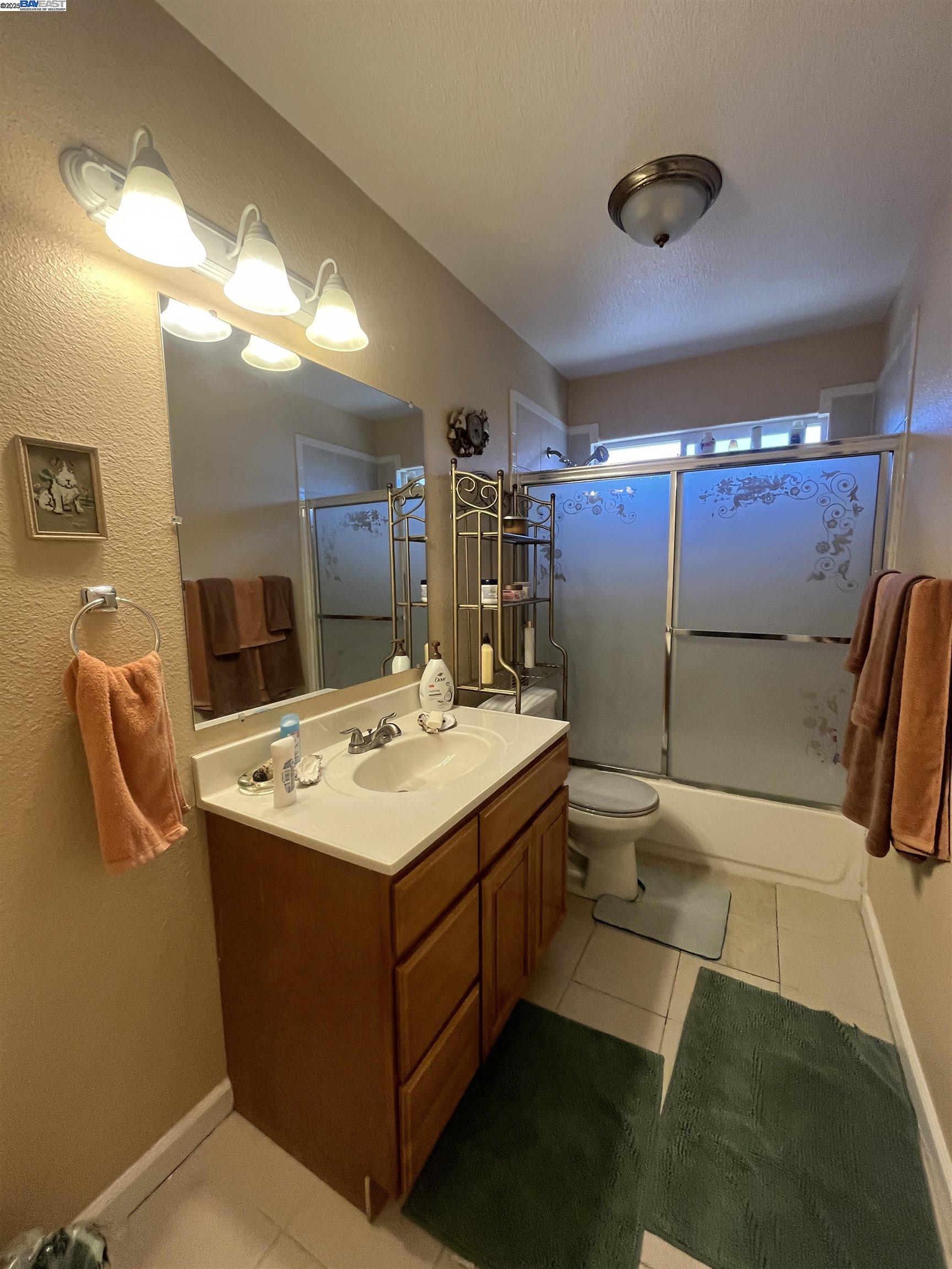 Detail Gallery Image 15 of 35 For 127 Willard Ave, Richmond,  CA 94801 - 4 Beds | 2 Baths