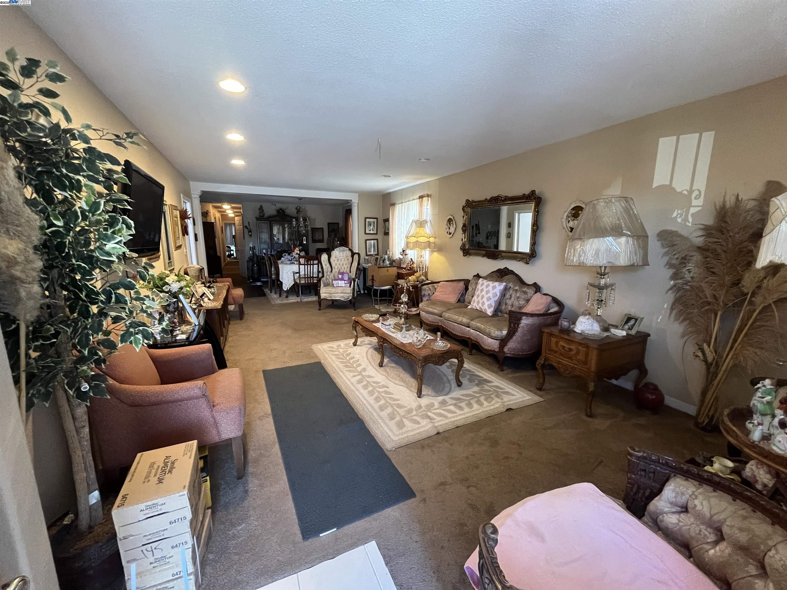 Detail Gallery Image 3 of 35 For 127 Willard Ave, Richmond,  CA 94801 - 4 Beds | 2 Baths