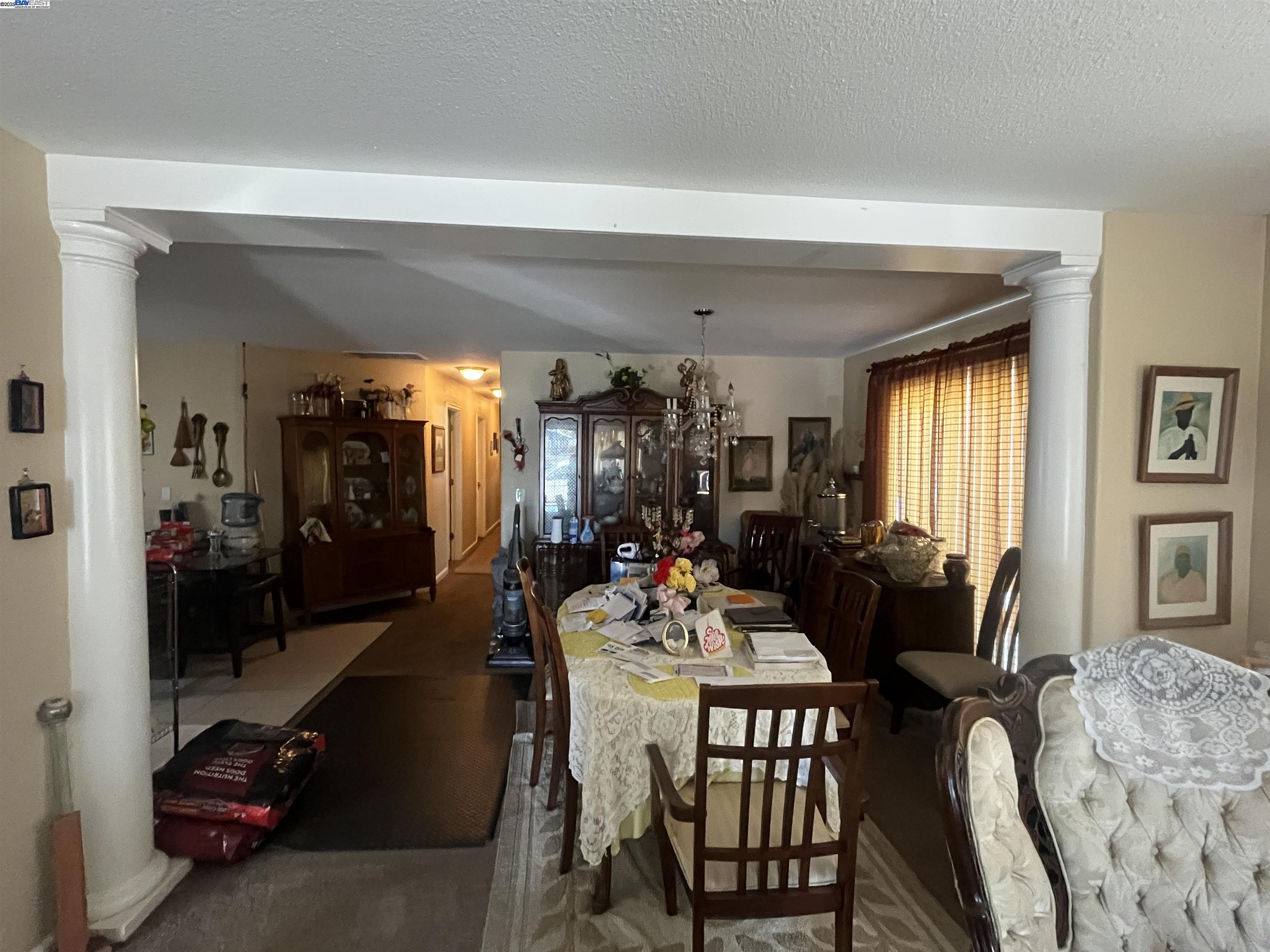Detail Gallery Image 4 of 35 For 127 Willard Ave, Richmond,  CA 94801 - 4 Beds | 2 Baths