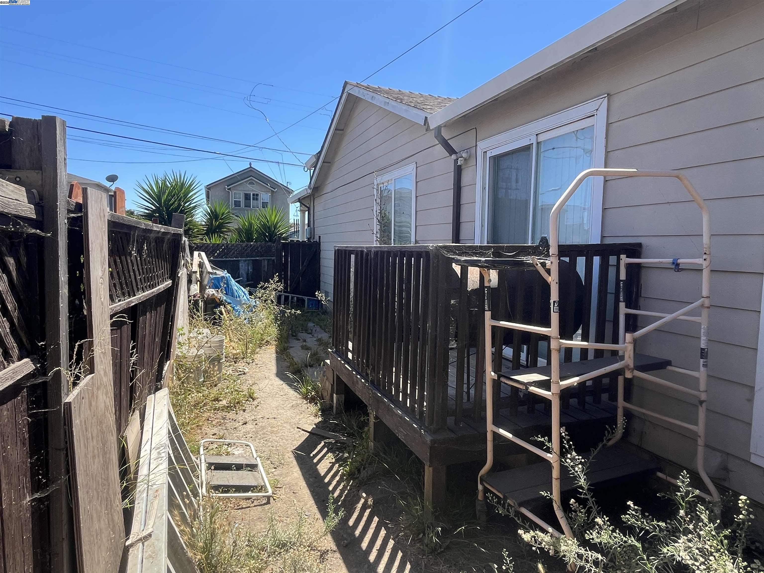 Detail Gallery Image 33 of 35 For 127 Willard Ave, Richmond,  CA 94801 - 4 Beds | 2 Baths