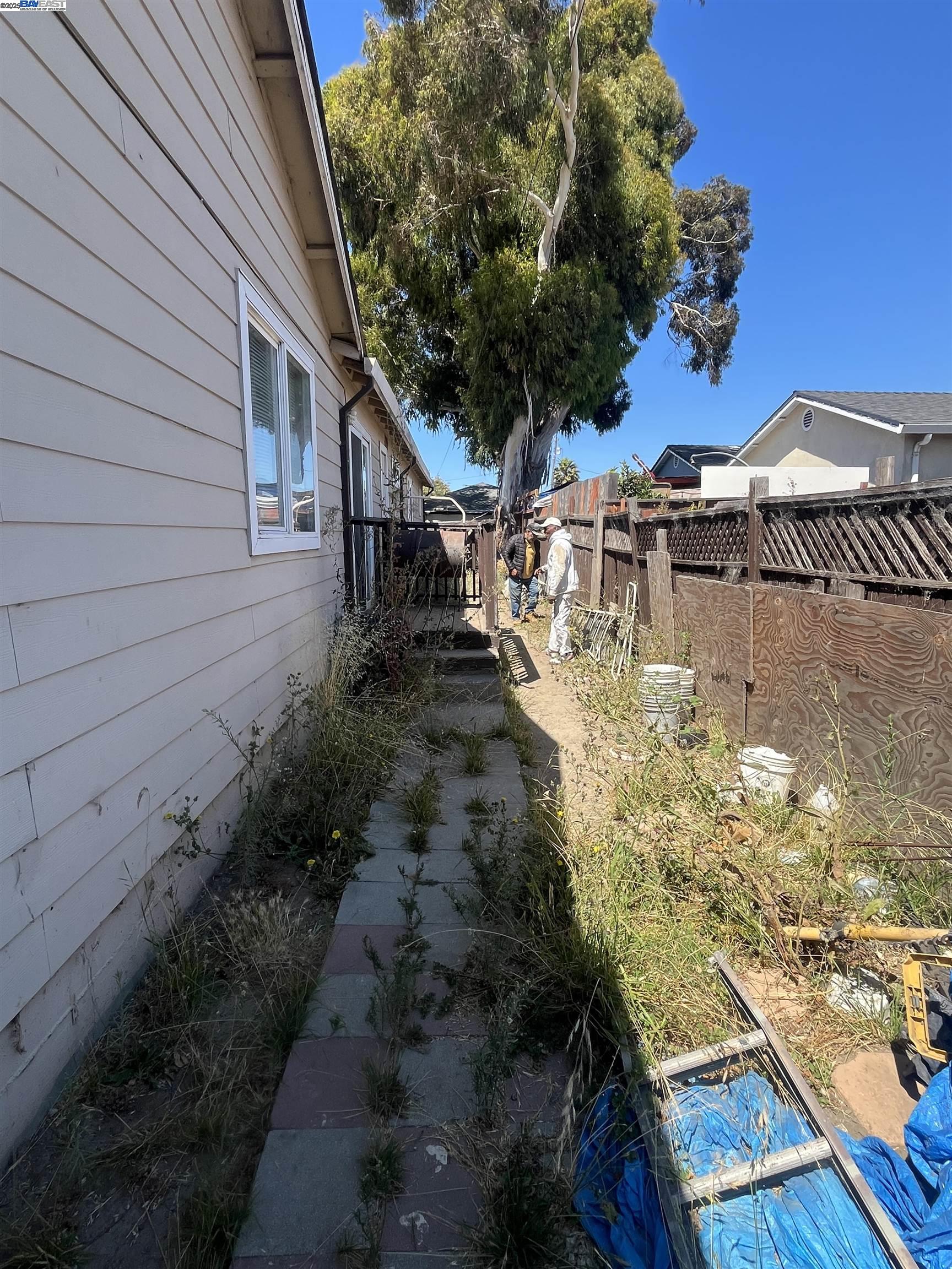 Detail Gallery Image 34 of 35 For 127 Willard Ave, Richmond,  CA 94801 - 4 Beds | 2 Baths