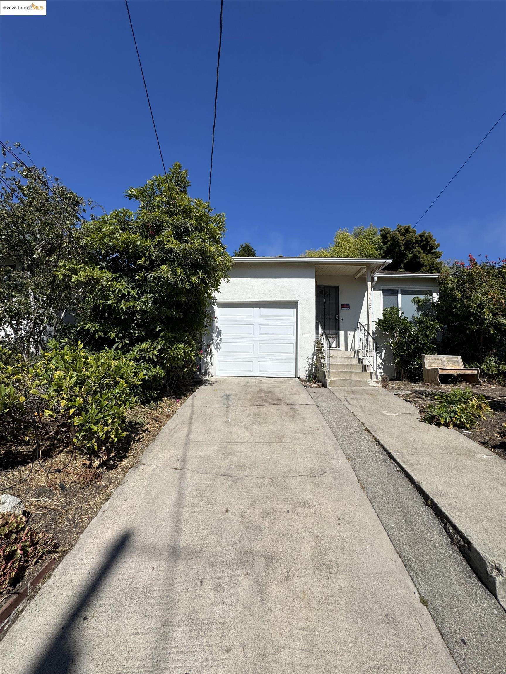 Detail Gallery Image 2 of 15 For 1909 Francisco Way, Richmond,  CA 94805 - 2 Beds | 1 Baths