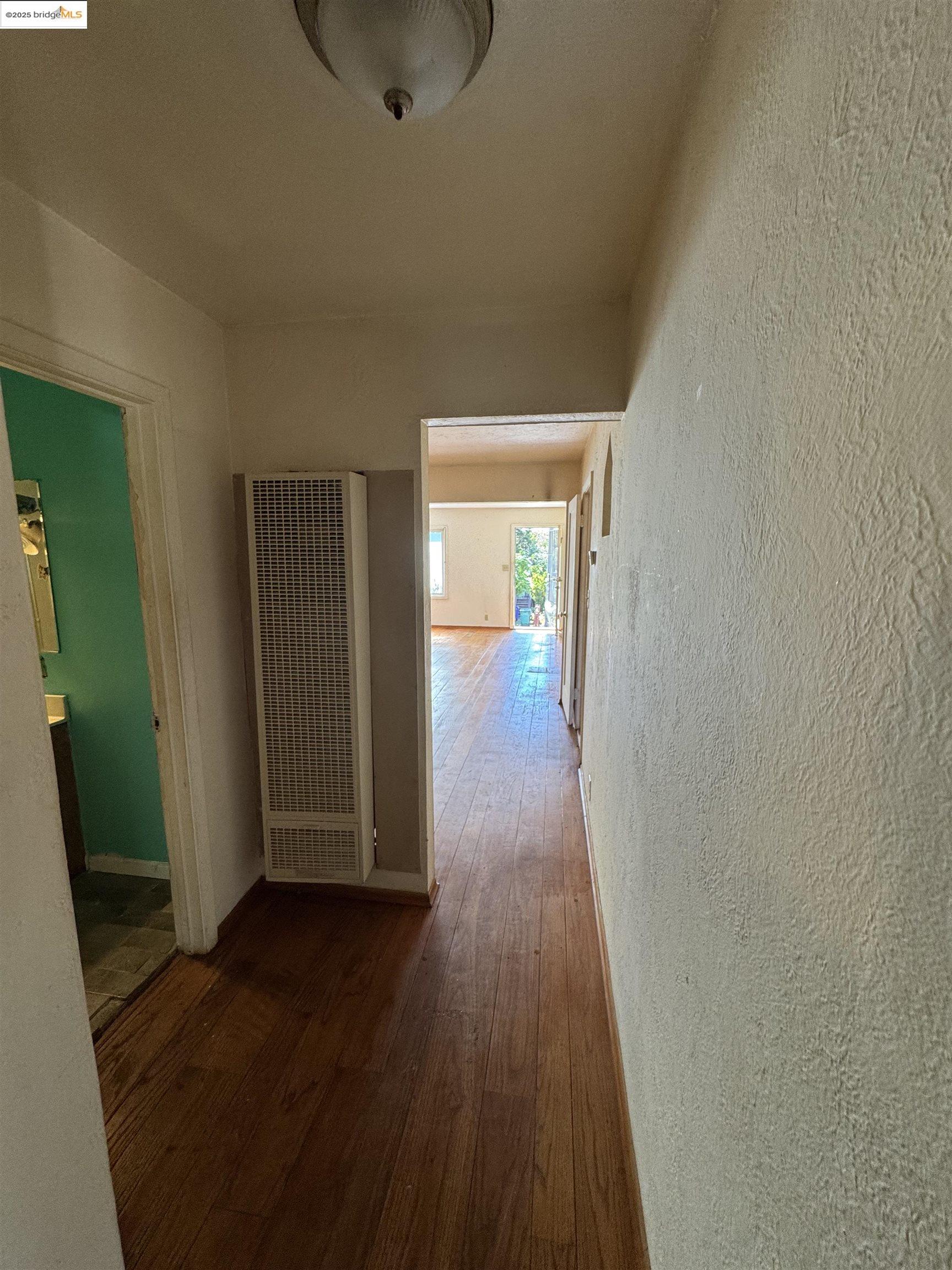 Detail Gallery Image 11 of 15 For 1909 Francisco Way, Richmond,  CA 94805 - 2 Beds | 1 Baths