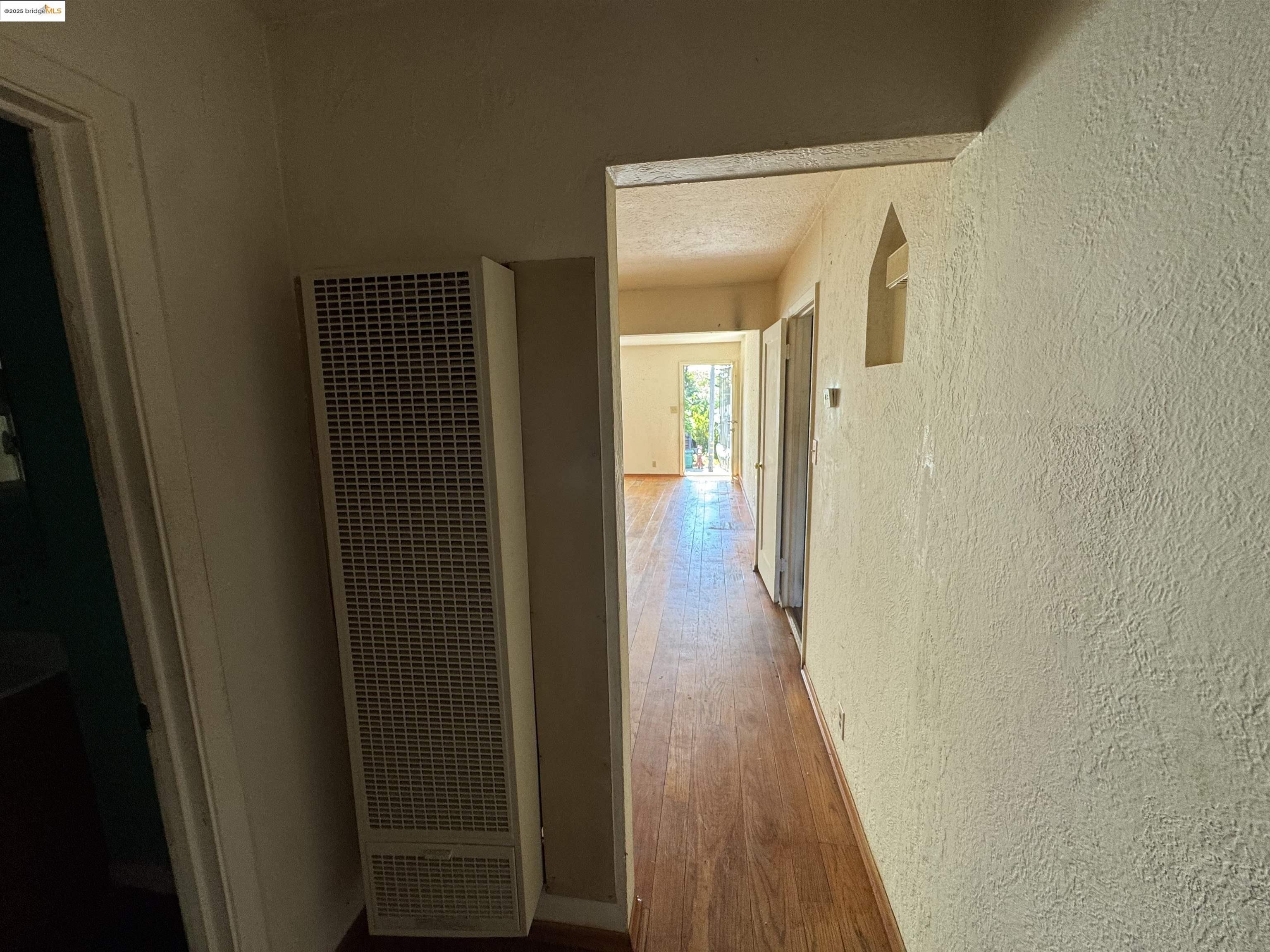 Detail Gallery Image 5 of 15 For 1909 Francisco Way, Richmond,  CA 94805 - 2 Beds | 1 Baths