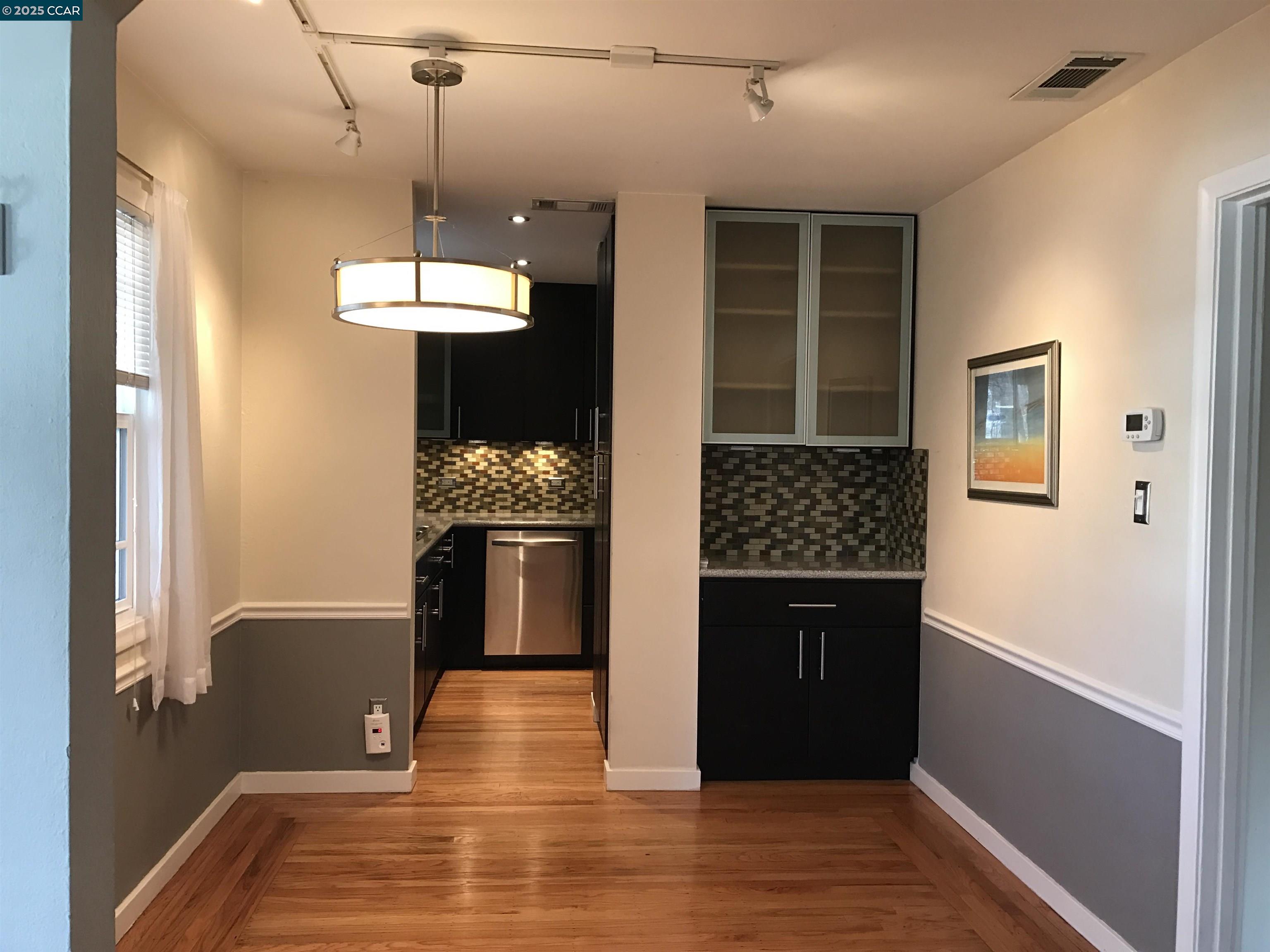 Detail Gallery Image 1 of 15 For 2940 Mount Diablo St, Concord,  CA 94518 - 2 Beds | 1 Baths