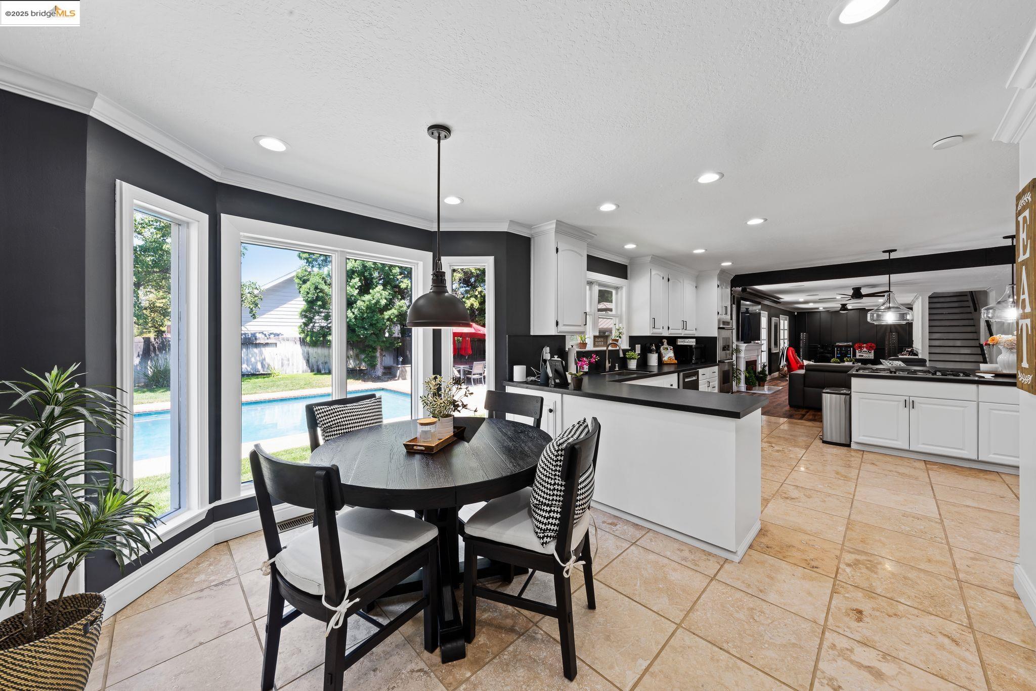 Detail Gallery Image 15 of 47 For 51 Cunha Ct, Oakley,  CA 94561 - 4 Beds | 3 Baths