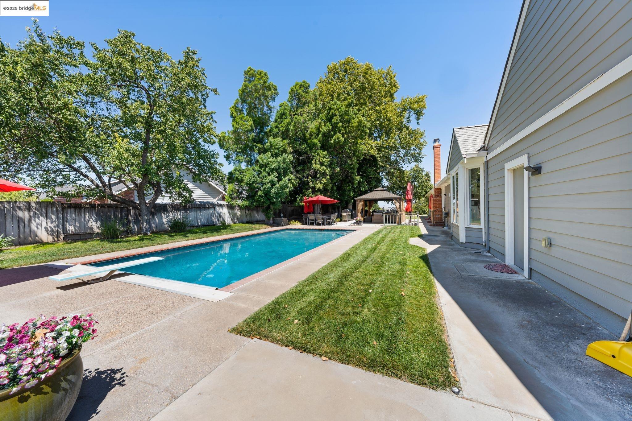 Detail Gallery Image 39 of 47 For 51 Cunha Ct, Oakley,  CA 94561 - 4 Beds | 3 Baths