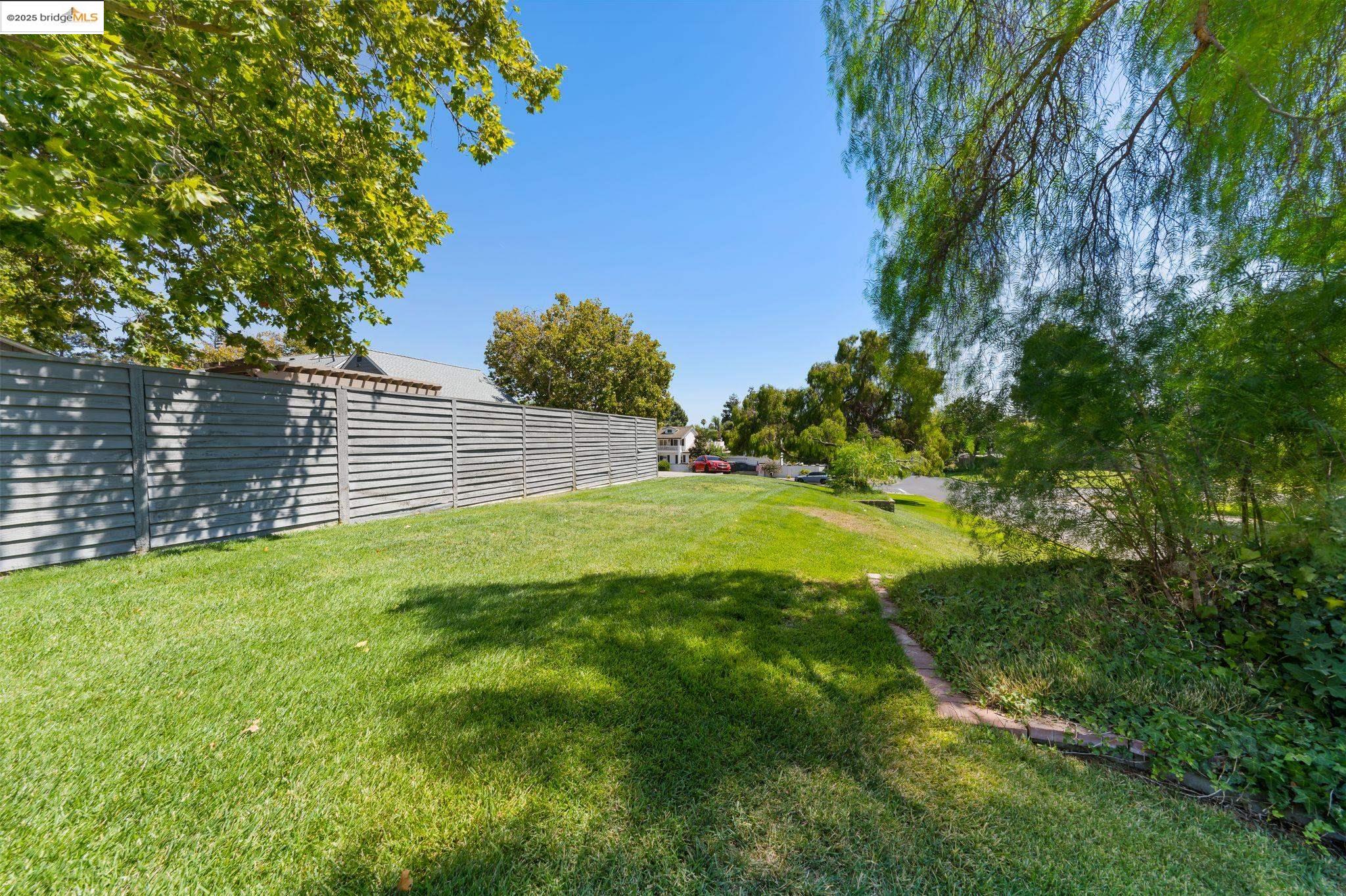 Detail Gallery Image 5 of 47 For 51 Cunha Ct, Oakley,  CA 94561 - 4 Beds | 3 Baths