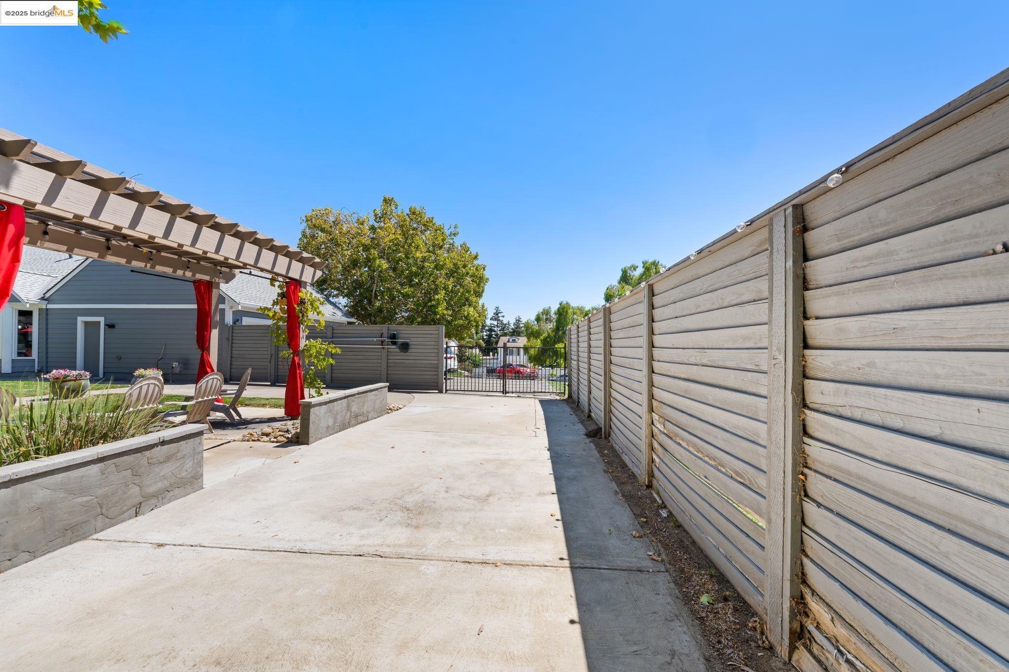 Detail Gallery Image 42 of 47 For 51 Cunha Ct, Oakley,  CA 94561 - 4 Beds | 3 Baths