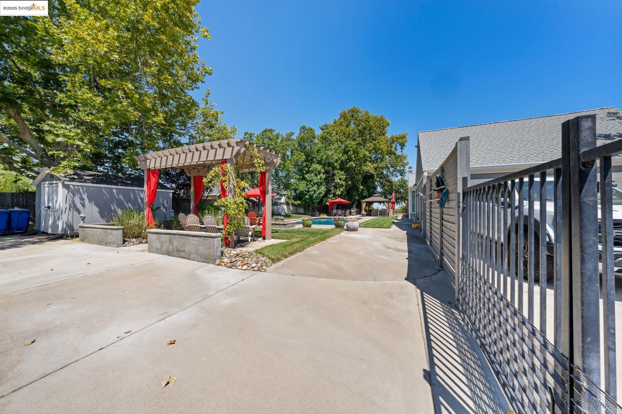 Detail Gallery Image 43 of 47 For 51 Cunha Ct, Oakley,  CA 94561 - 4 Beds | 3 Baths