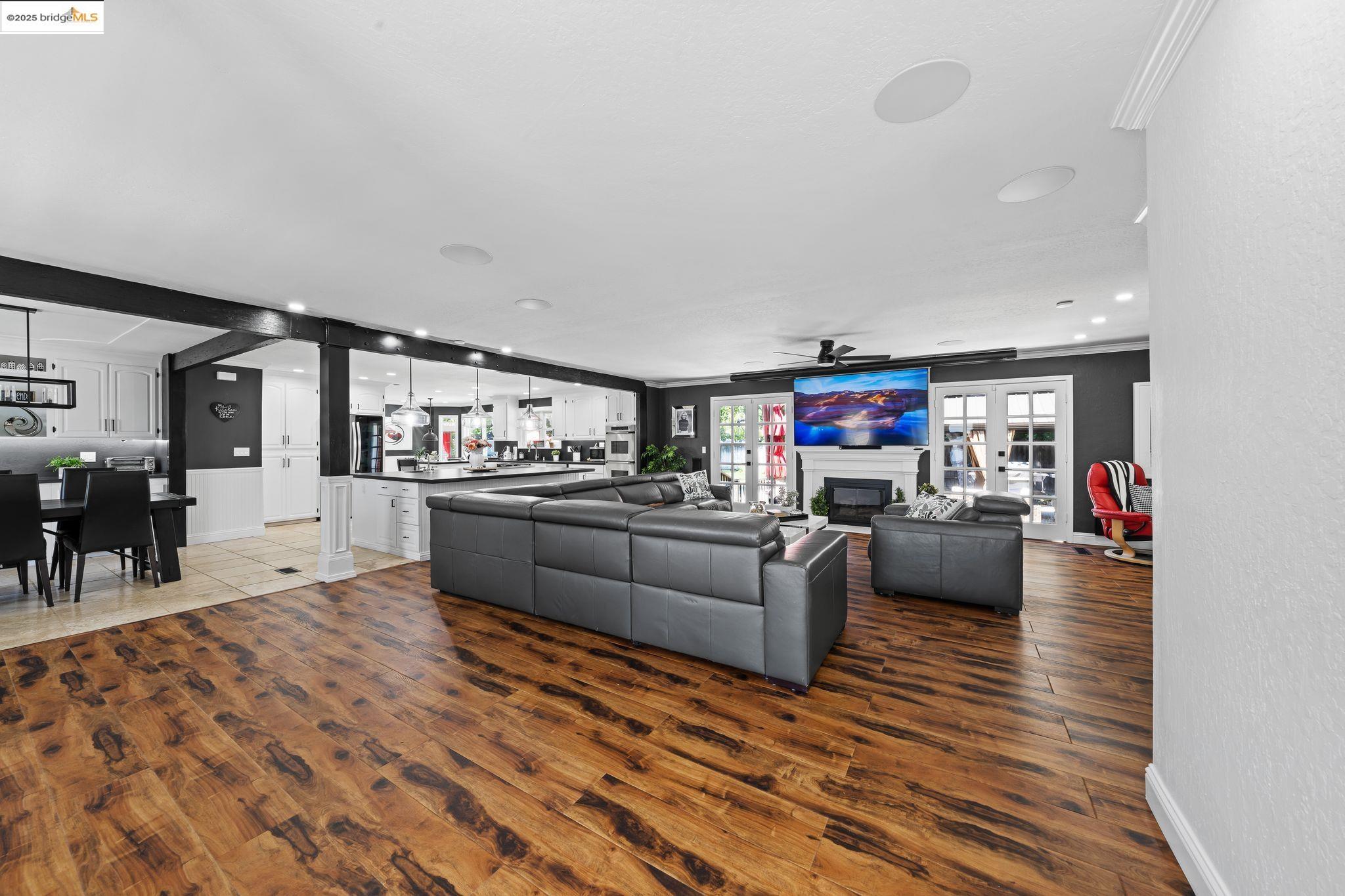 Detail Gallery Image 7 of 47 For 51 Cunha Ct, Oakley,  CA 94561 - 4 Beds | 3 Baths