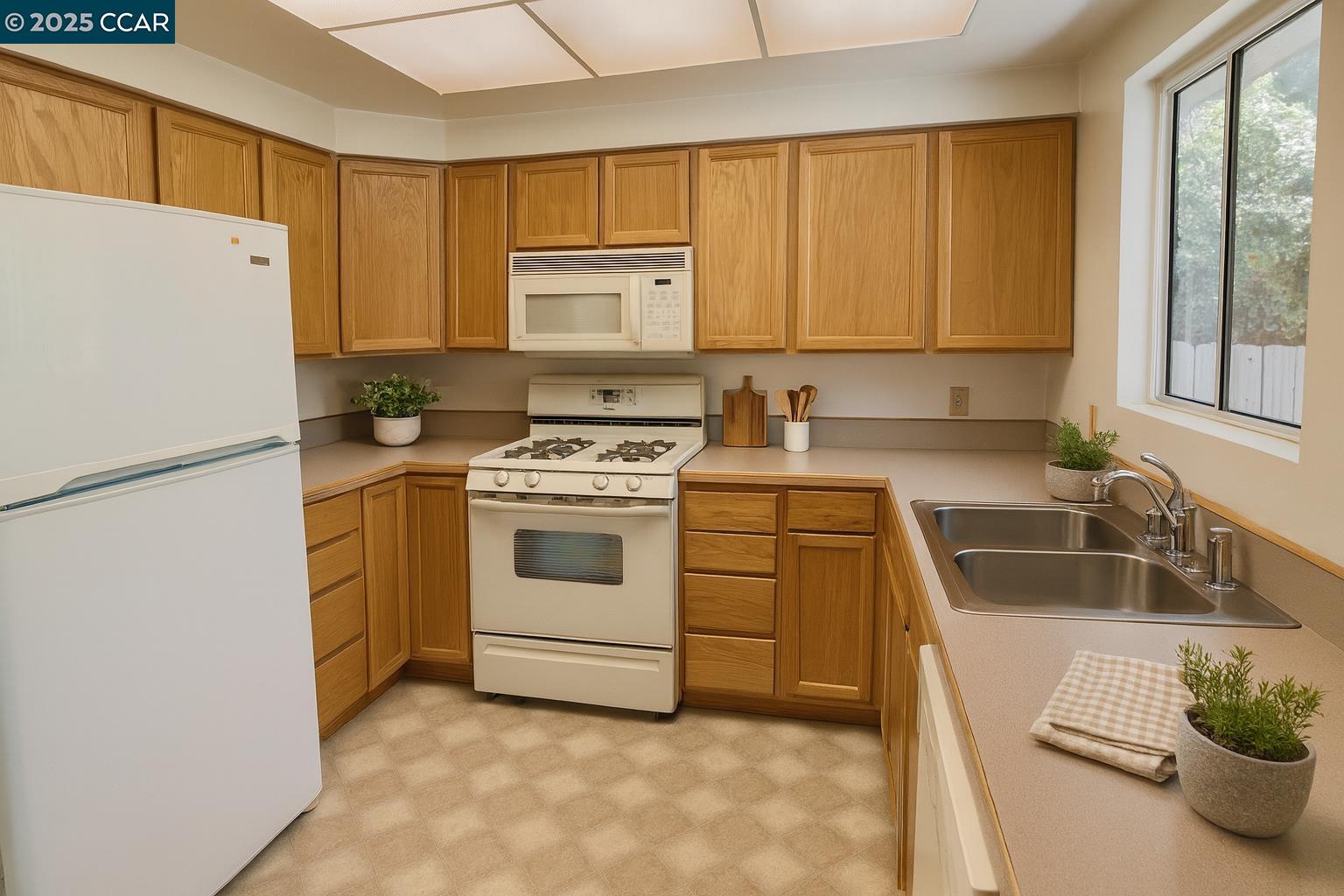 Detail Gallery Image 7 of 34 For 137 Neptune Place, San Ramon,  CA 94583-3949 - 2 Beds | 2 Baths