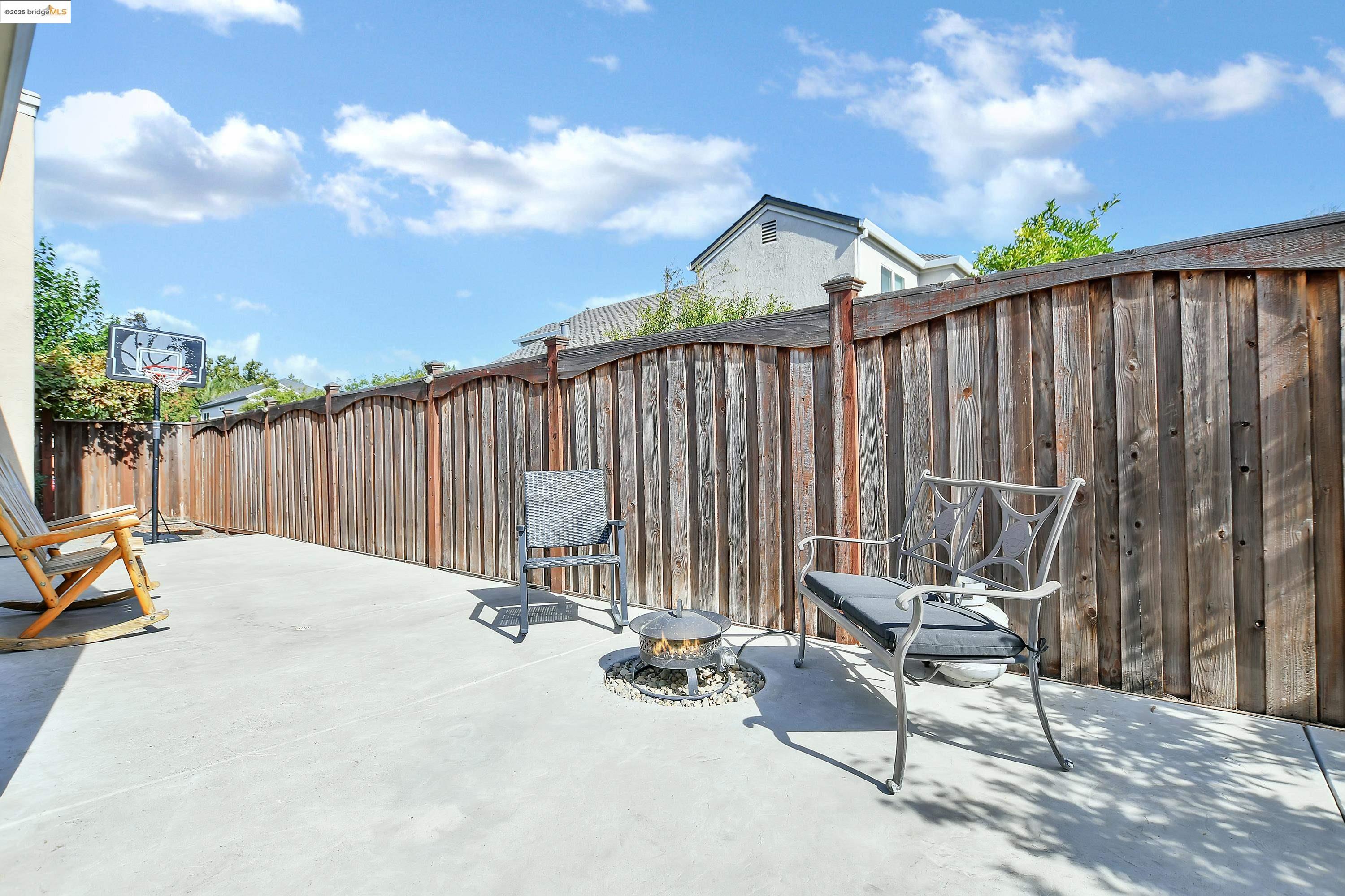 Detail Gallery Image 23 of 27 For 230 Robinwood Ave, Oakley,  CA 94561 - 3 Beds | 2 Baths