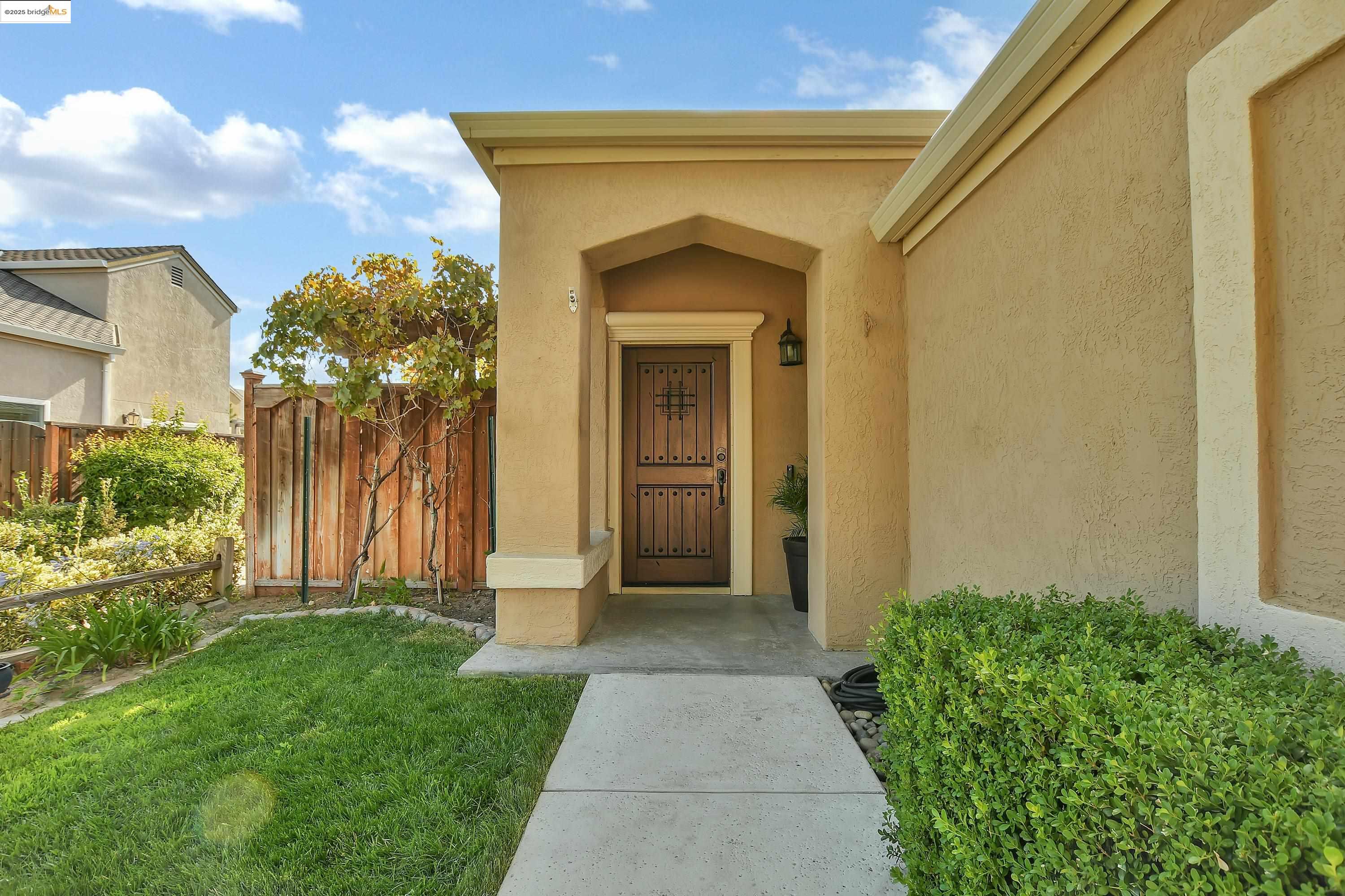 Detail Gallery Image 6 of 27 For 230 Robinwood Ave, Oakley,  CA 94561 - 3 Beds | 2 Baths