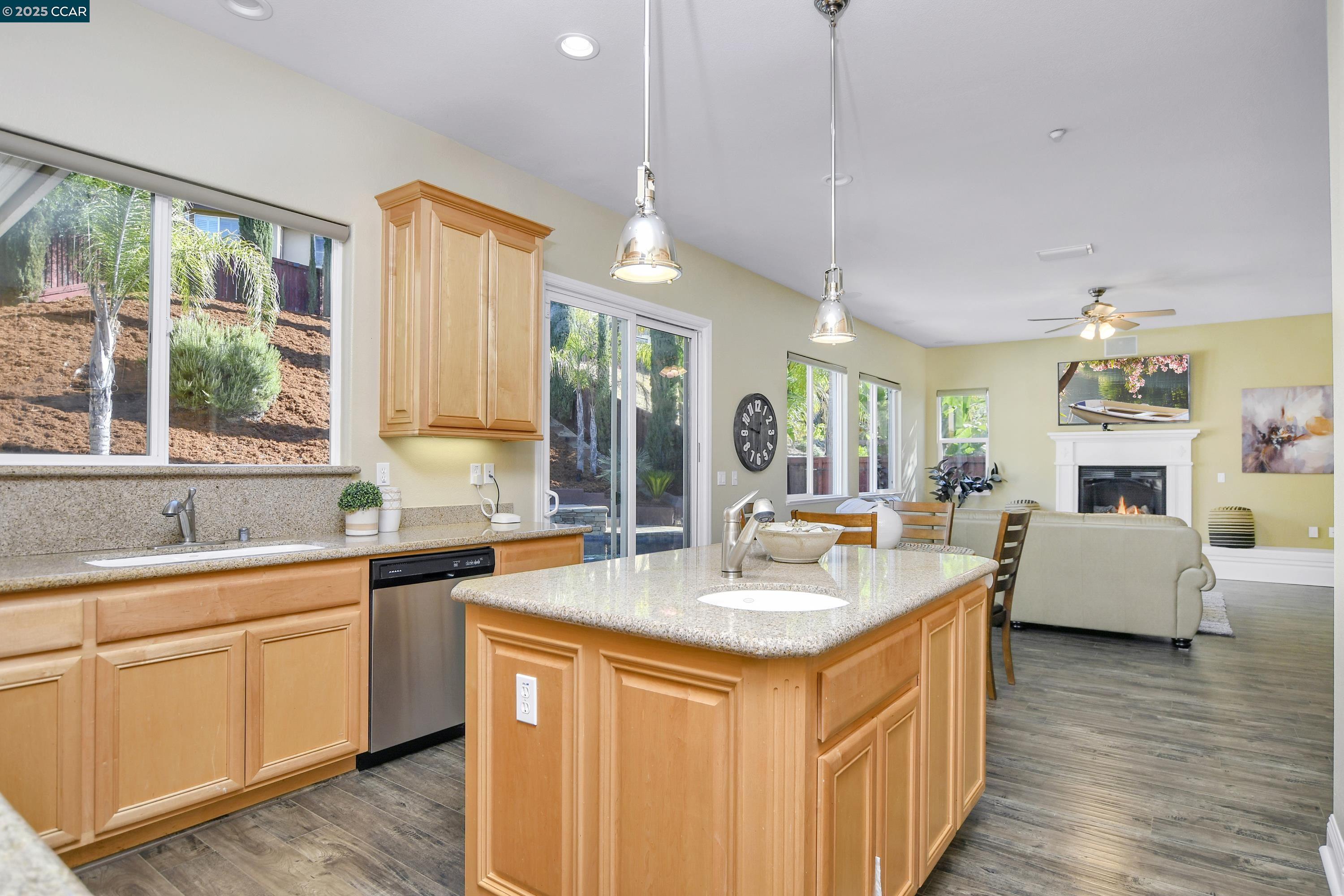 Detail Gallery Image 12 of 60 For 2593 Camel Back Rd, Brentwood,  CA 94513 - 5 Beds | 3 Baths