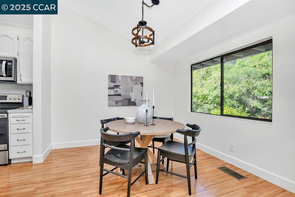 Photo #9: 41107756 Listing: Photo #9
