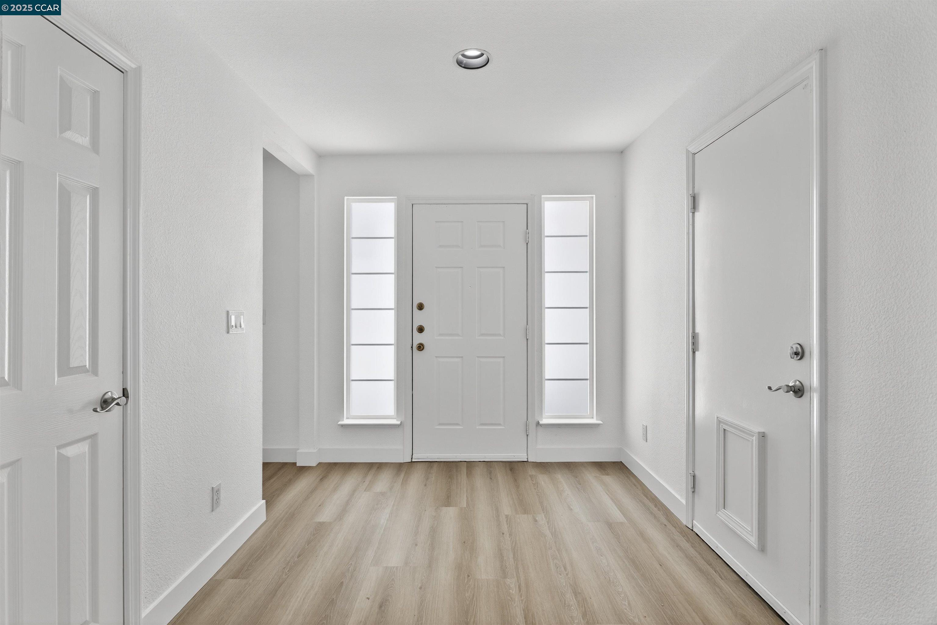 Detail Gallery Image 4 of 33 For 1381 Arlington Way, Brentwood,  CA 94513 - 4 Beds | 2 Baths