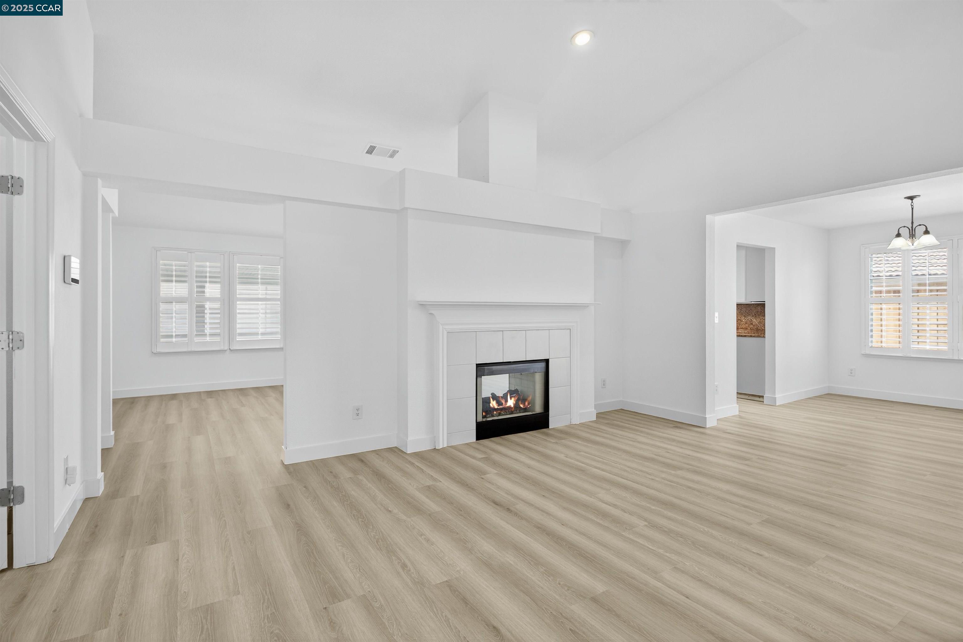 Detail Gallery Image 8 of 33 For 1381 Arlington Way, Brentwood,  CA 94513 - 4 Beds | 2 Baths