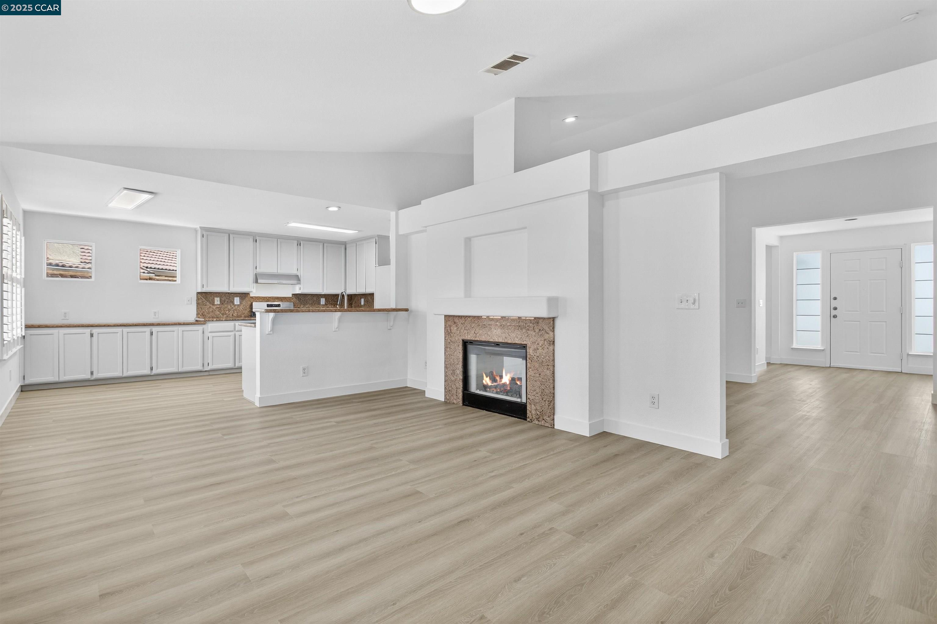 Detail Gallery Image 9 of 33 For 1381 Arlington Way, Brentwood,  CA 94513 - 4 Beds | 2 Baths