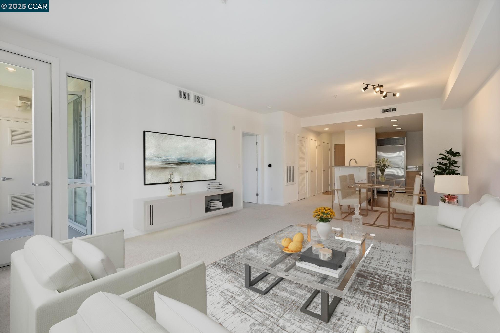 MLS: 41107761 Condo For Sale