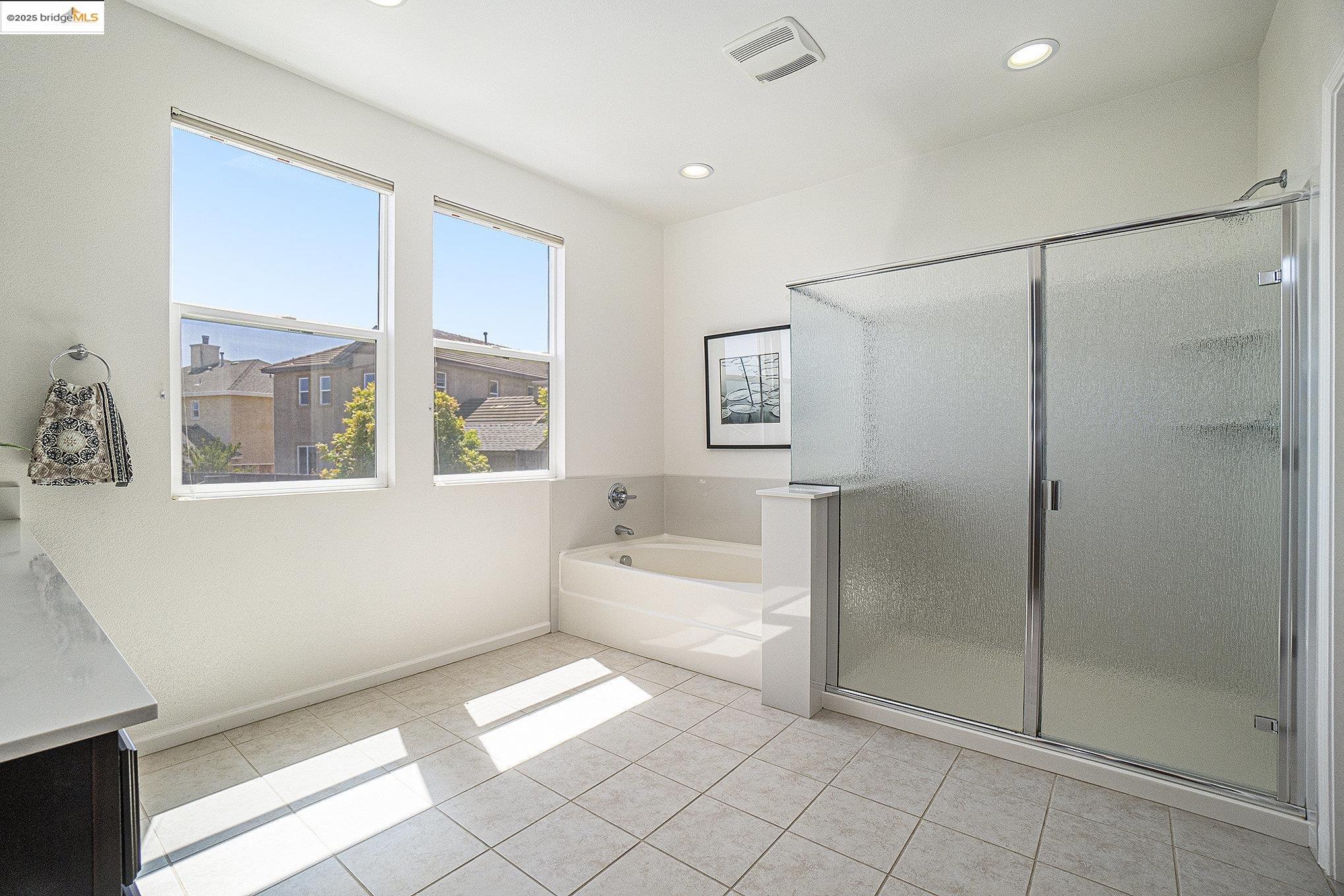 Detail Gallery Image 24 of 46 For 2776 Alves Ranch Rd, Pittsburg,  CA 94565 - 5 Beds | 3 Baths